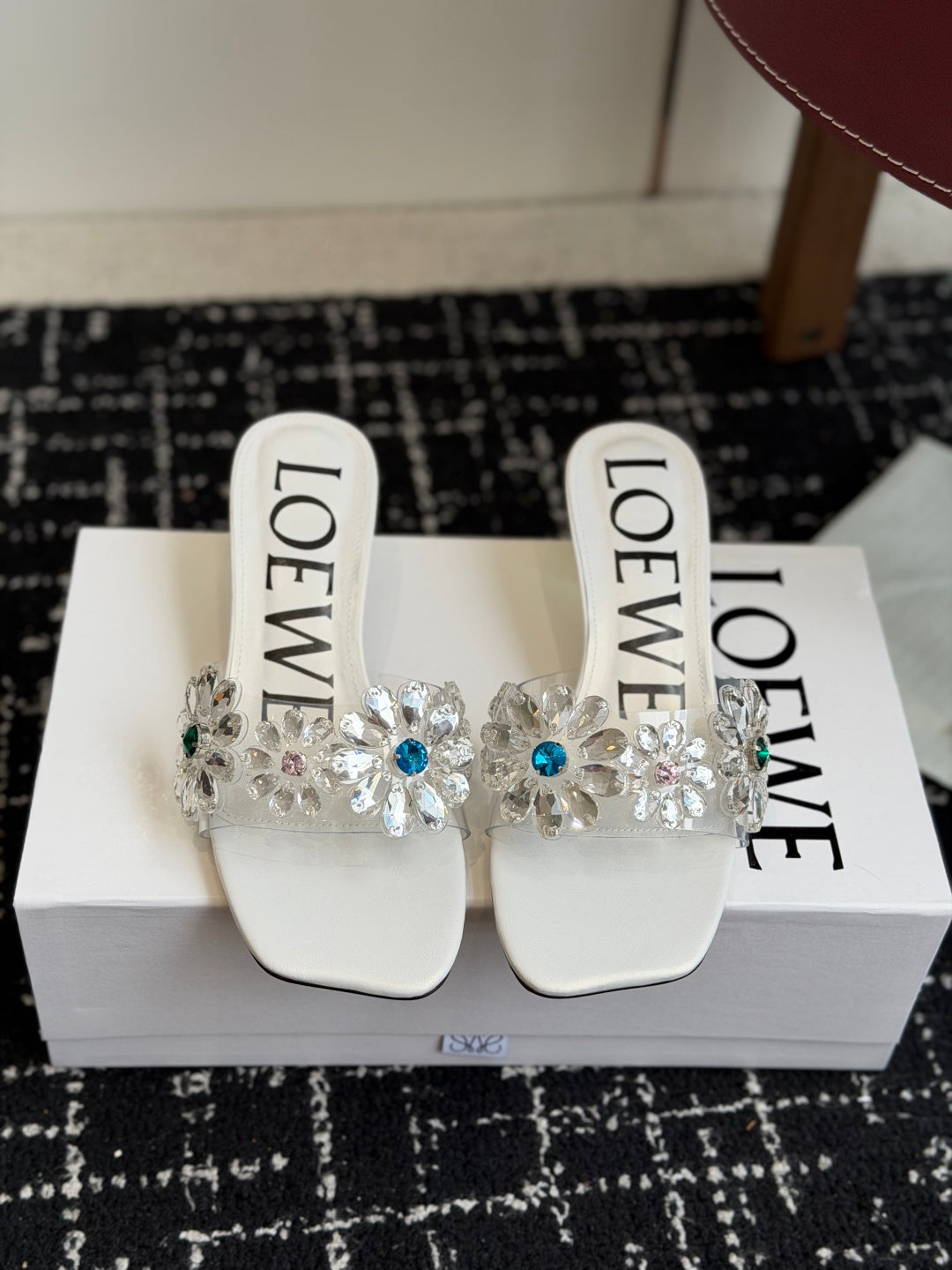 Loew Exquisite Rhinestone High-Heeled 50mm Sandals White in Leather 803525