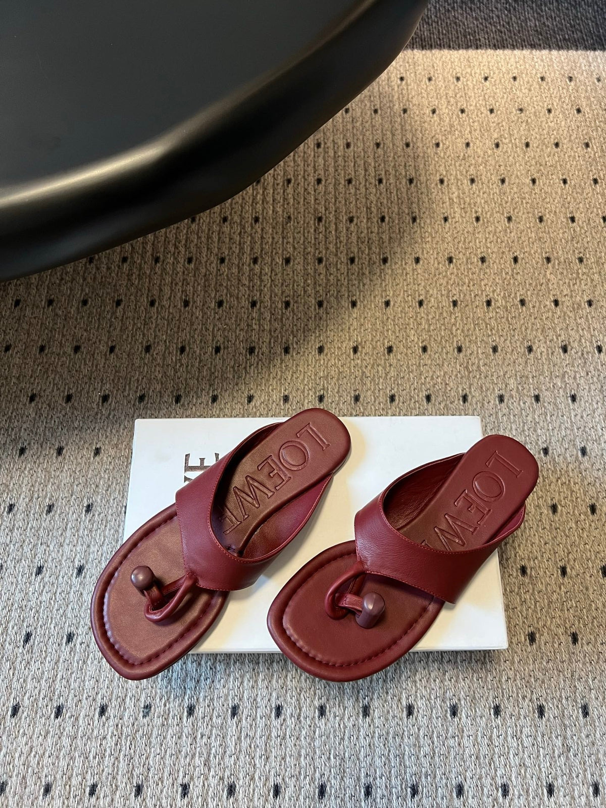 Loew 26 Flip-Flops Burgundy in Cowhide 803537