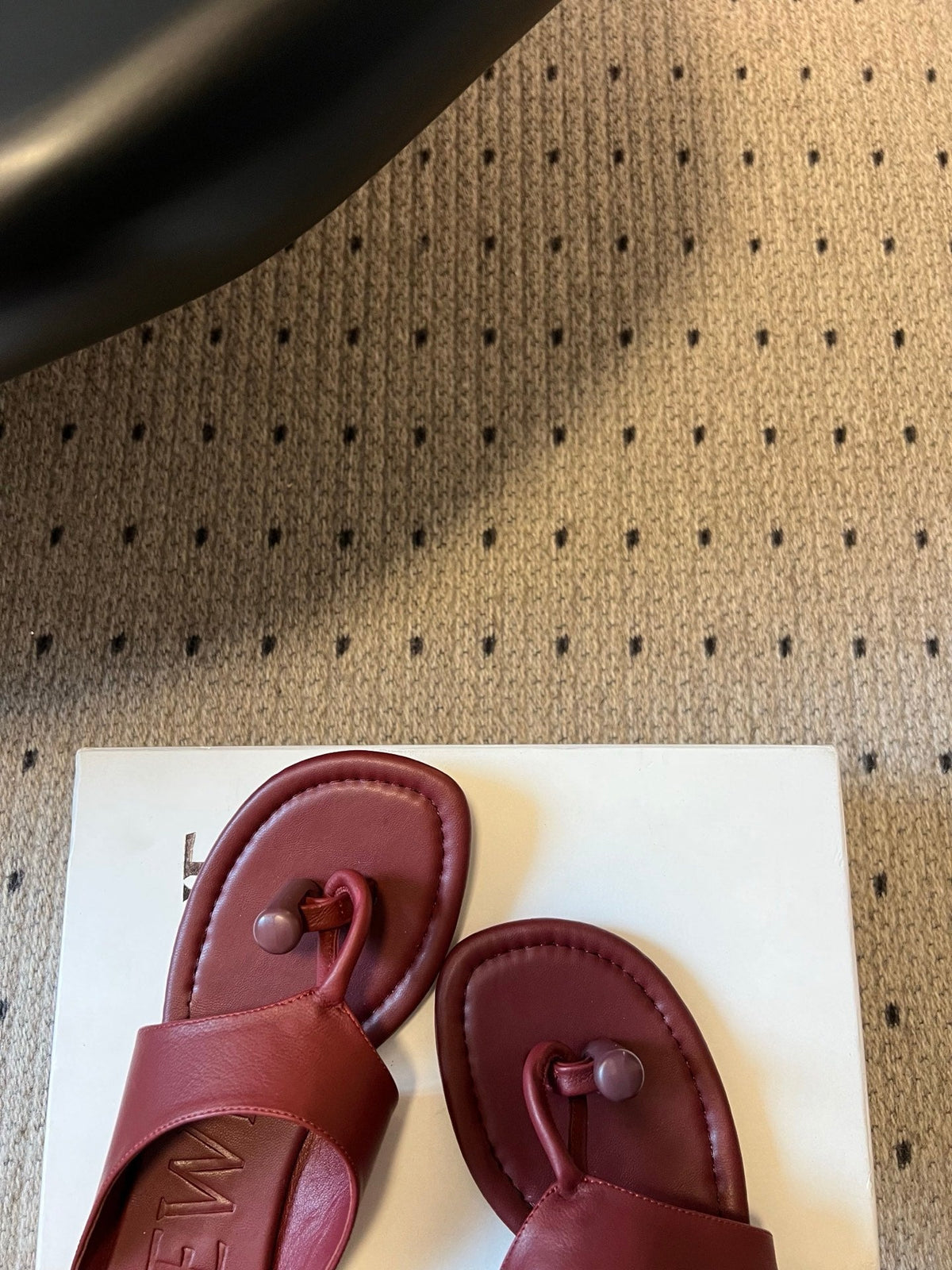 Loew 26 Flip-Flops Burgundy in Cowhide 803537