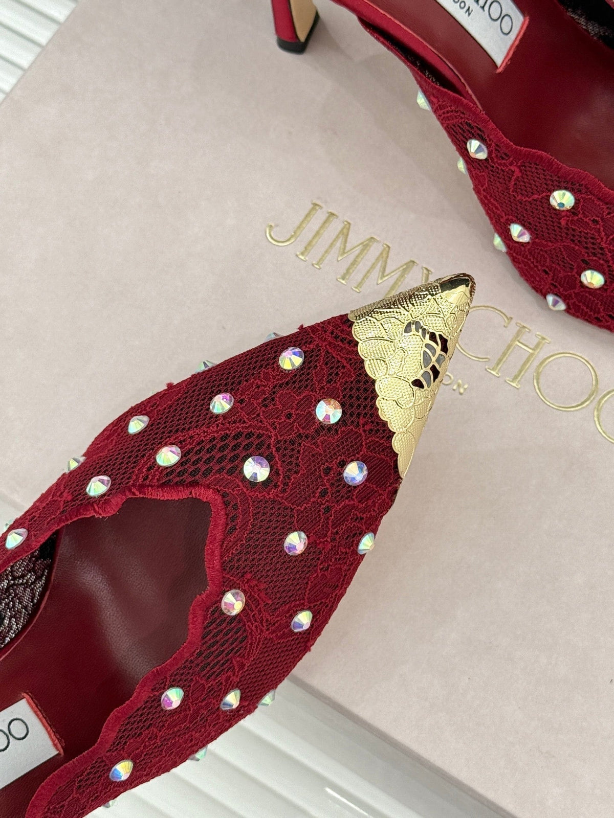 Jimmy Rhinestone Toe High-Heeled 10 Sandals Red in Lace Metallic 803385