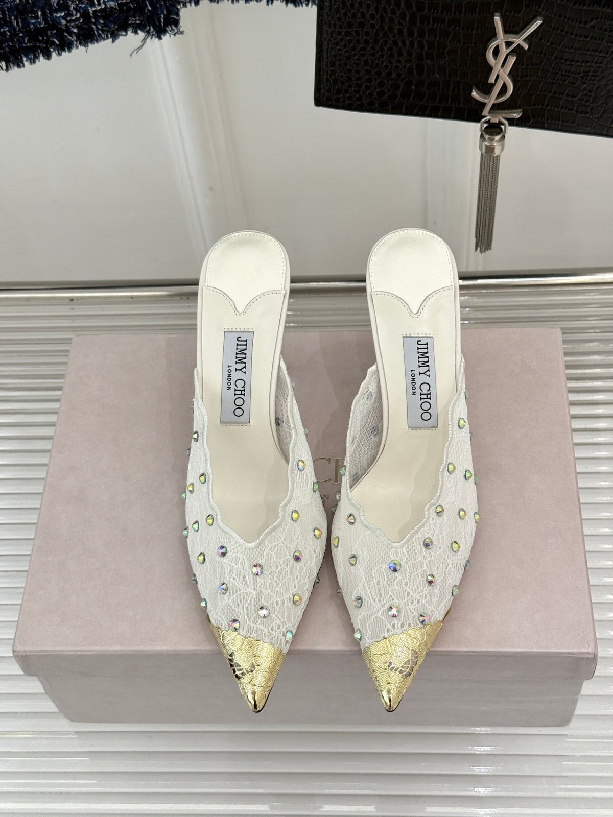 Jimmy Rhinestone Toe High-Heeled 10 Sandals White in Lace Metallic 803387