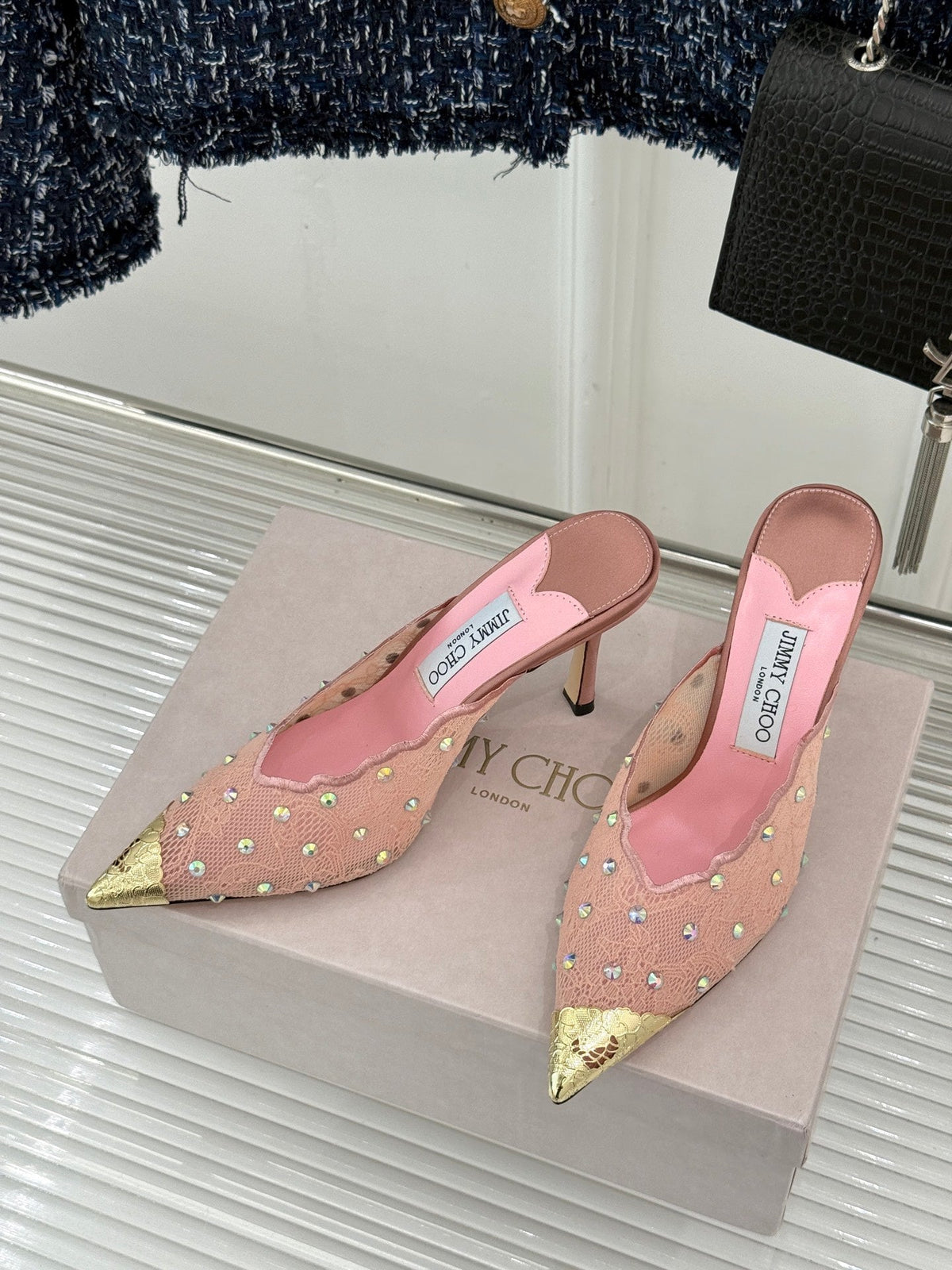 Jimmy Rhinestone Toe High-Heeled 10 Sandals Pink in Lace Metallic 803390