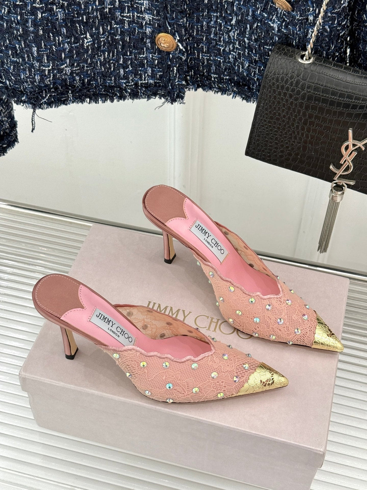 Jimmy Rhinestone Toe High-Heeled 10 Sandals Pink in Lace Metallic 803390