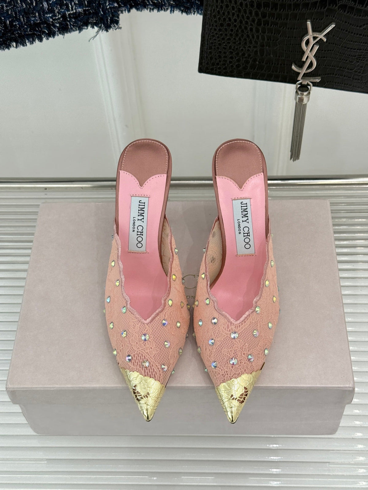 Jimmy Rhinestone Toe High-Heeled 10 Sandals Pink in Lace Metallic 803390