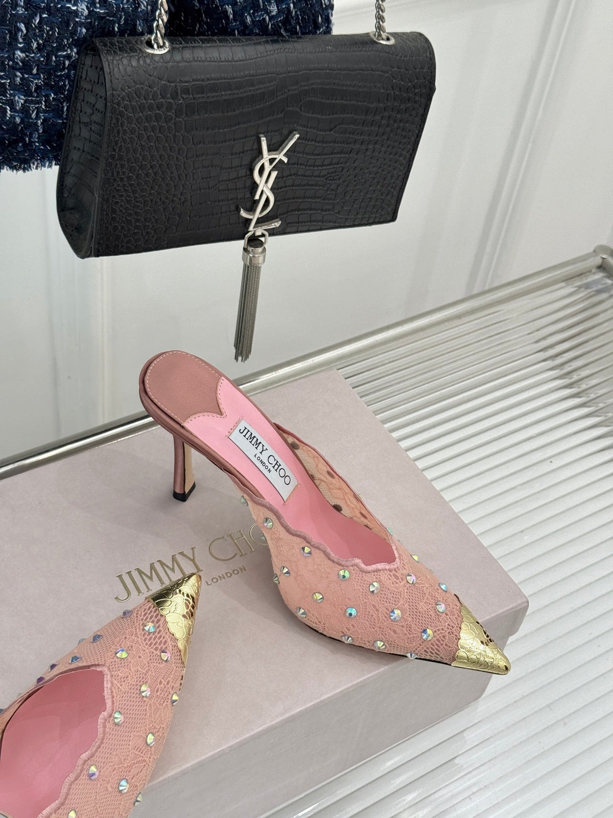 Jimmy Rhinestone Toe High-Heeled 10 Sandals Pink in Lace Metallic 803390