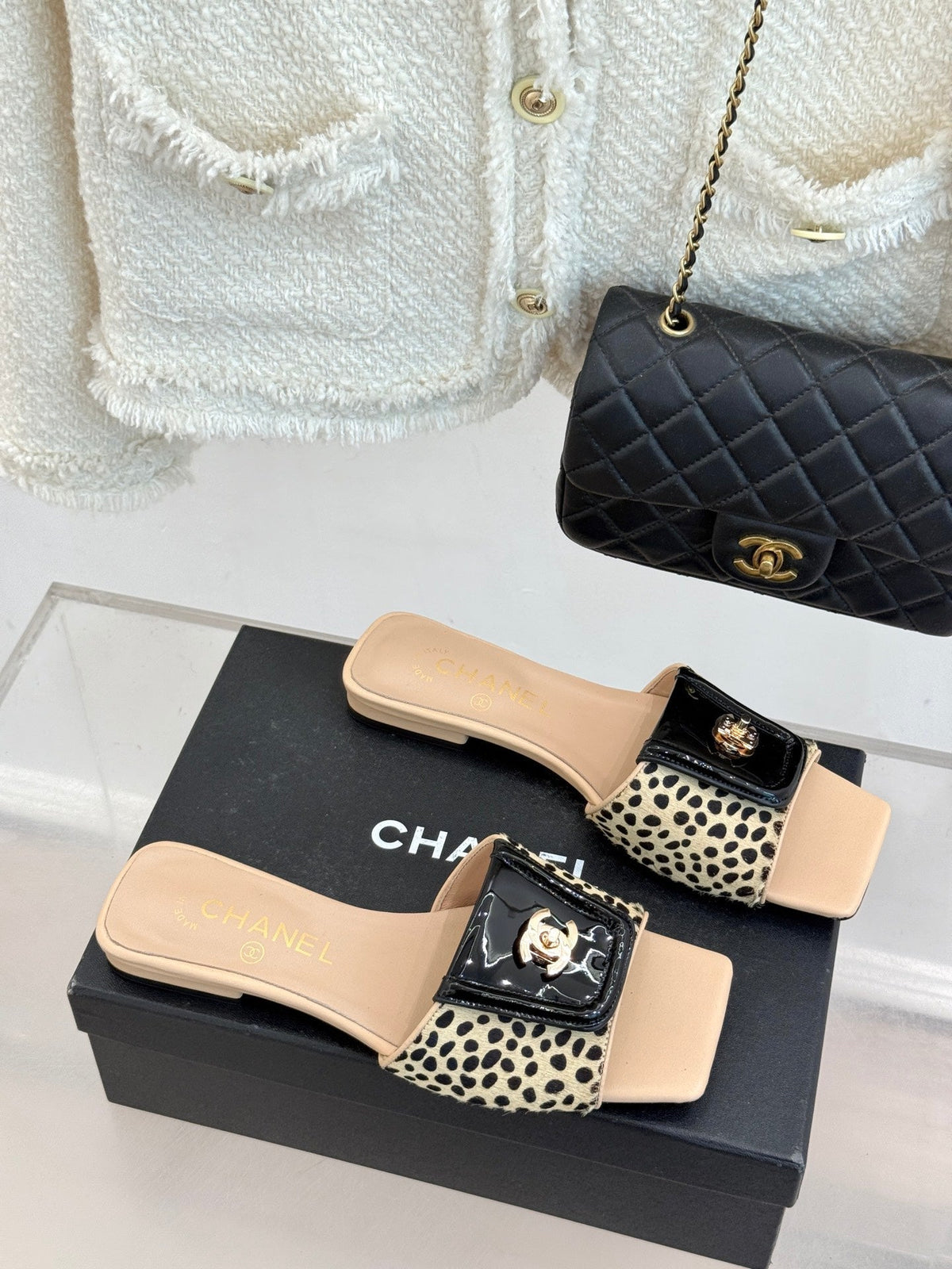 CC 26 Buckle Square Toe Slippers Beige in Horse hair 803184
