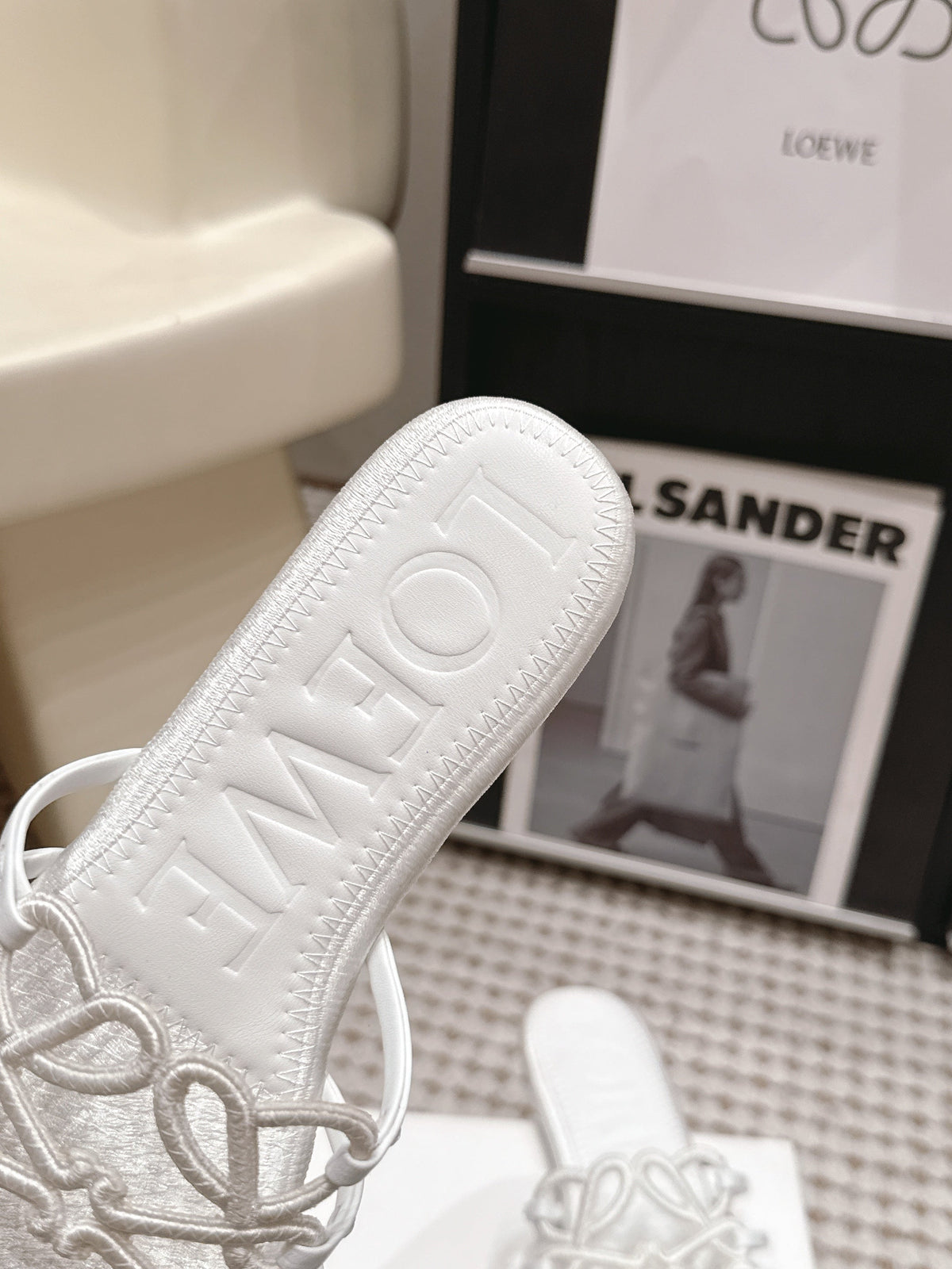 Loe 26 Openwork Woven Sandals White in Leather 813535