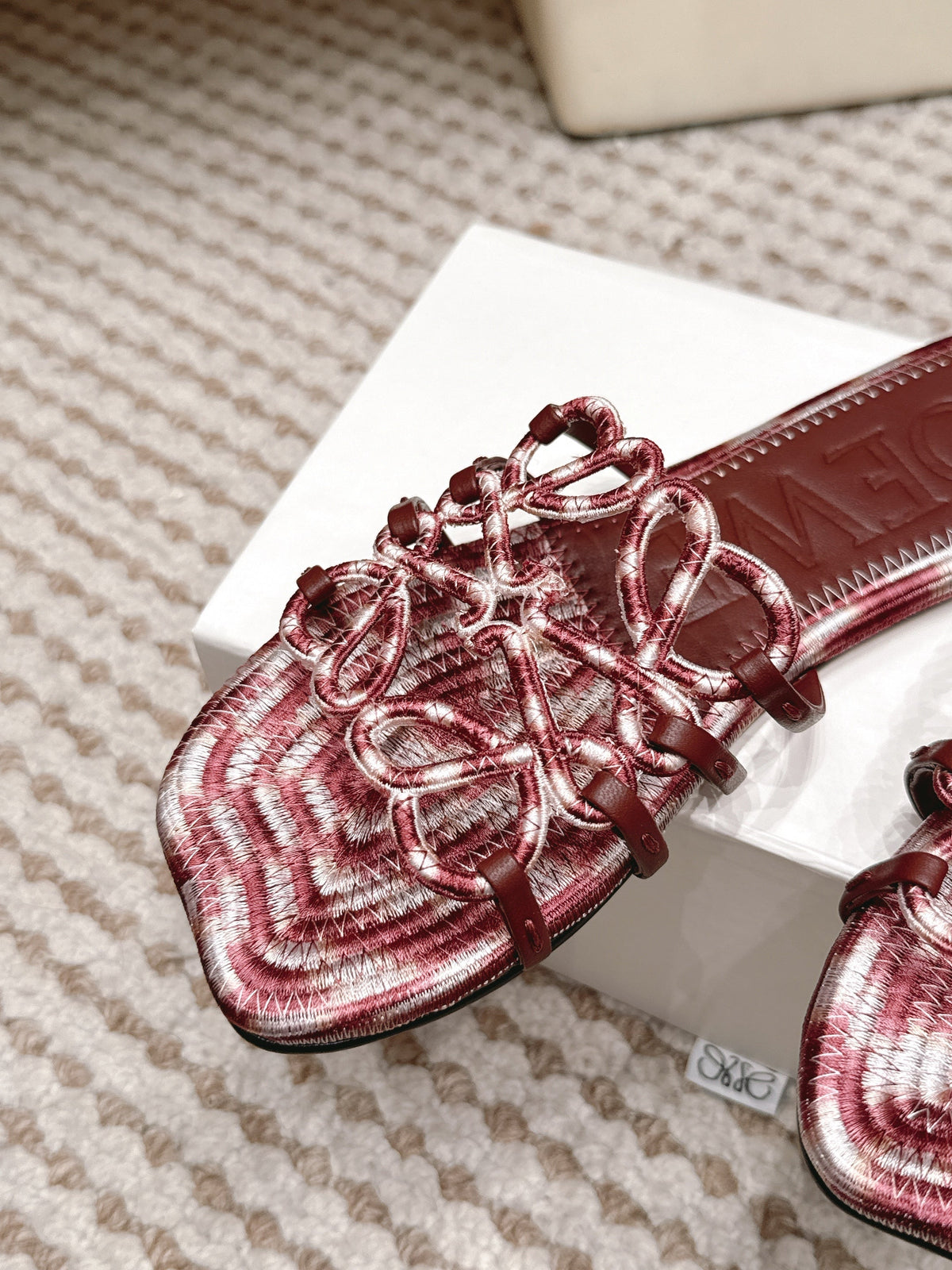 Loe 26 Openwork Woven Sandals Burgundy in Leather 813537