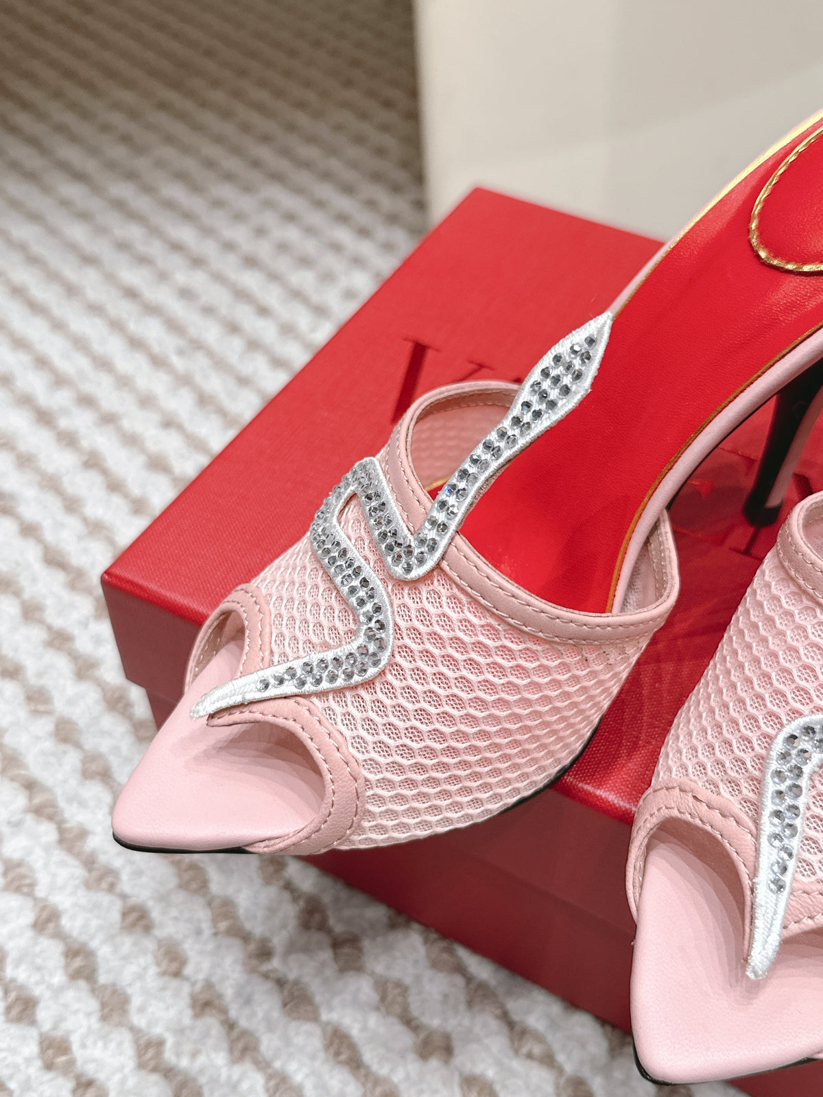 Valentino 26 Pointed Toe Rhinestone Buckle Sandals 10cm Light Pink in Mesh 813050