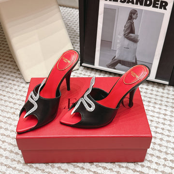 Valentino 26 Pointed Toe Rhinestone Buckle Sandals 10cm Black in Cowhide 813049