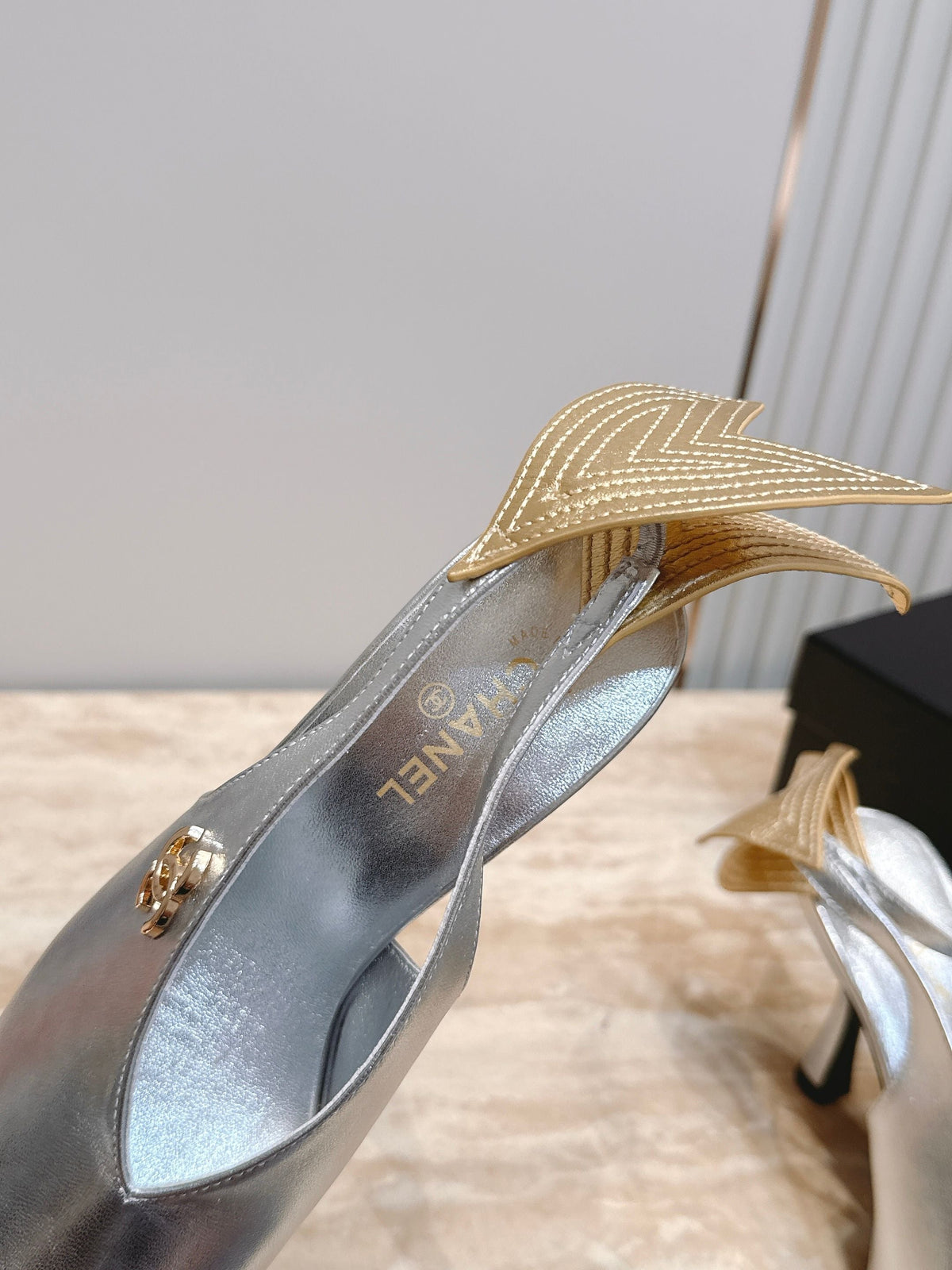 CC Métiers d'art 2026 Slingbacks 9.5cm Silver Metallic Lambskin 898982