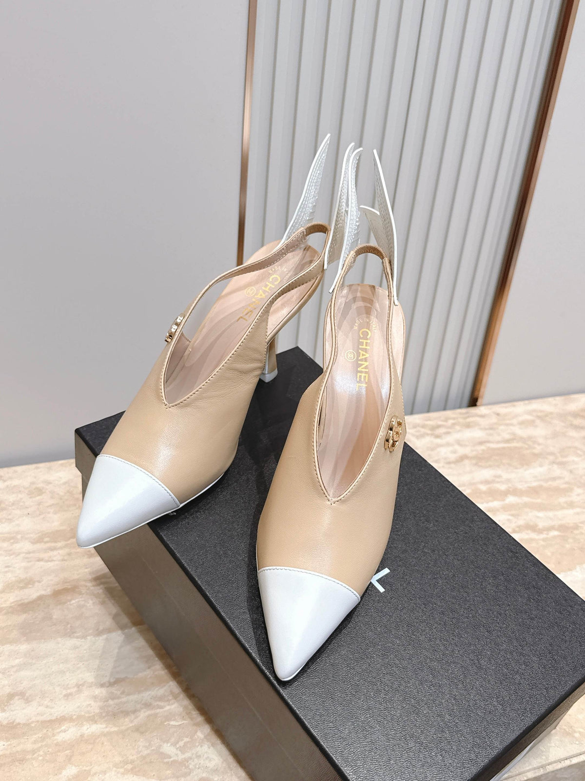 CC Métiers d'art 2026 Slingbacks 9.5cm Beige Lambskin 898980