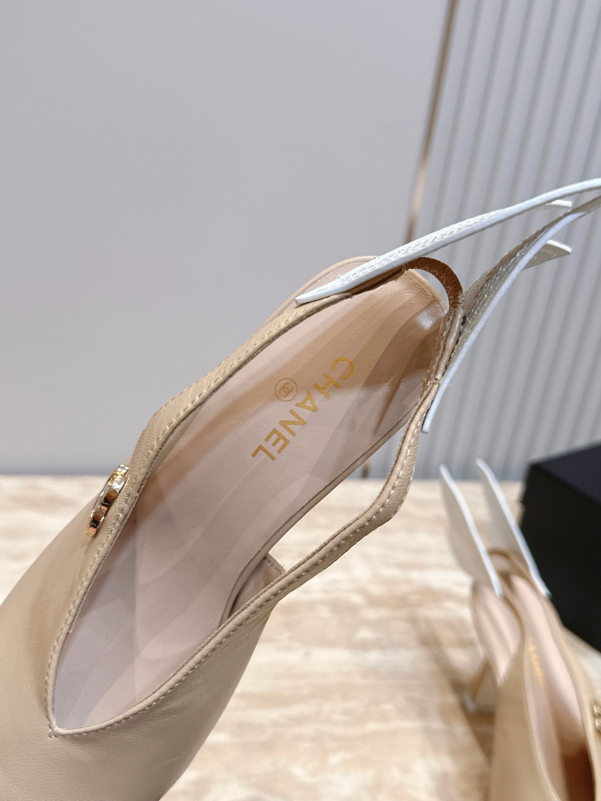 CC Métiers d'art 2026 Slingbacks 9.5cm Beige Lambskin 898980