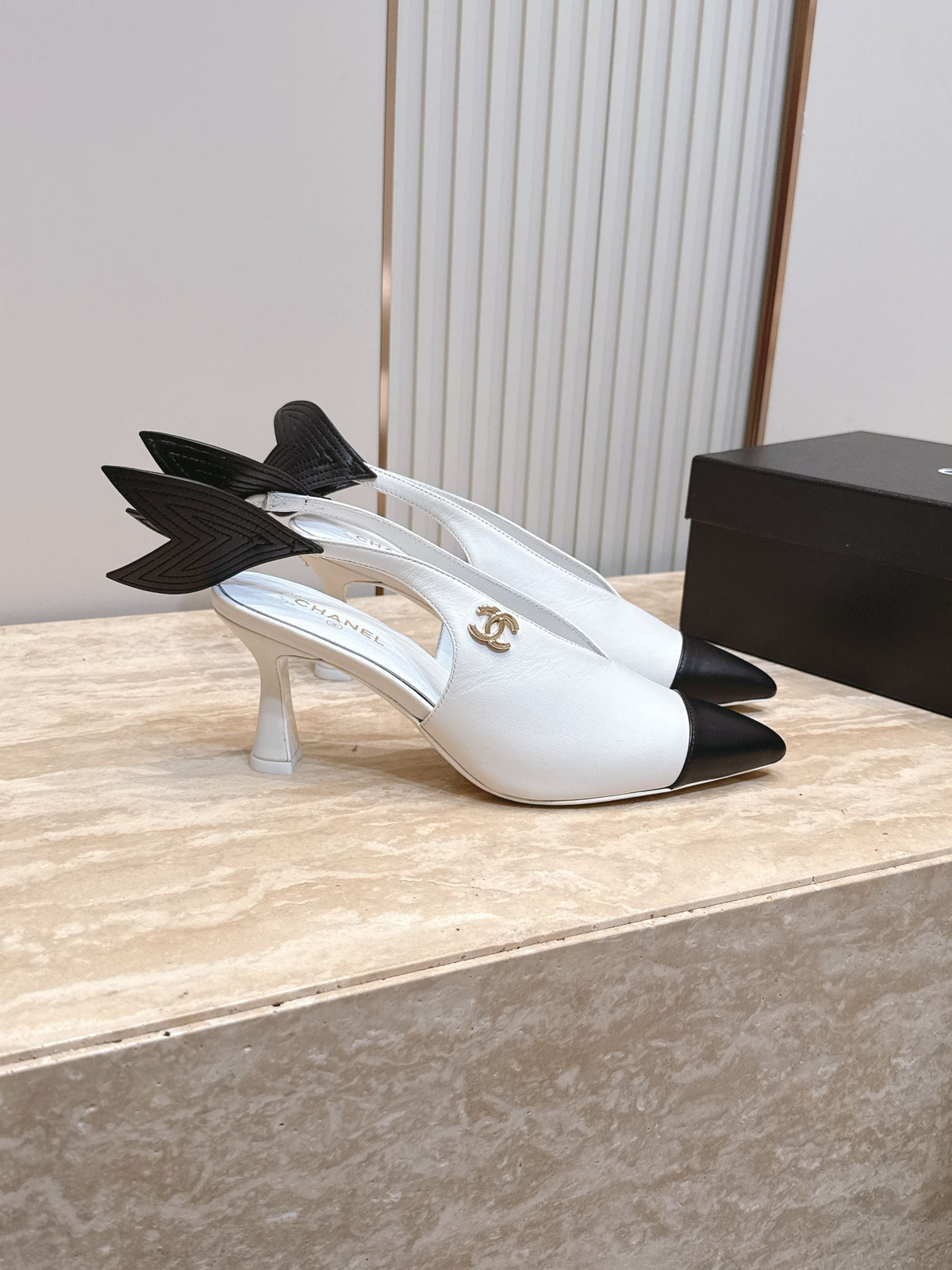 CC Métiers d'art 2026 Slingbacks 9.5cm White Lambskin 898979