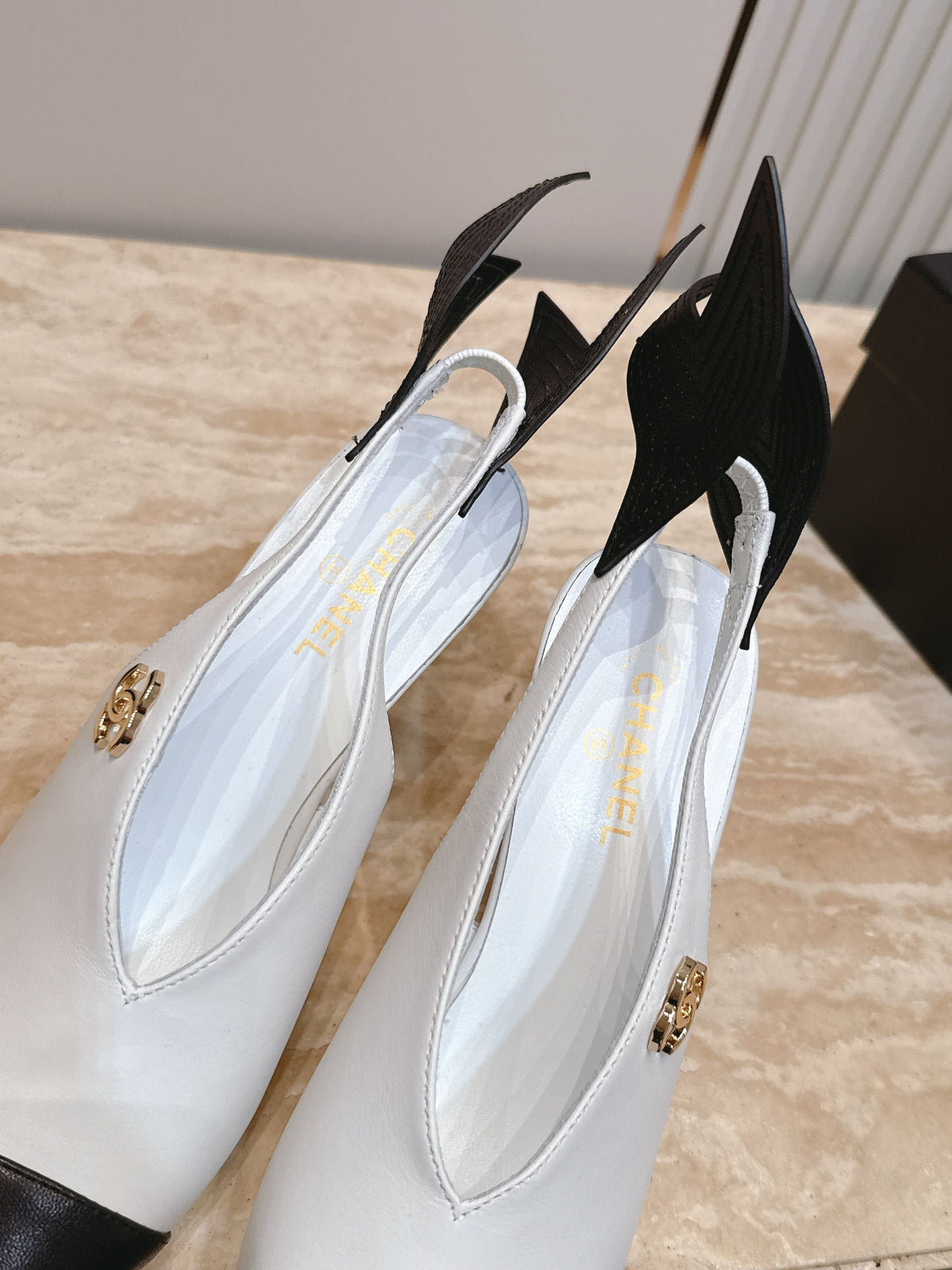 CC Métiers d'art 2026 Slingbacks 9.5cm White Lambskin 898979