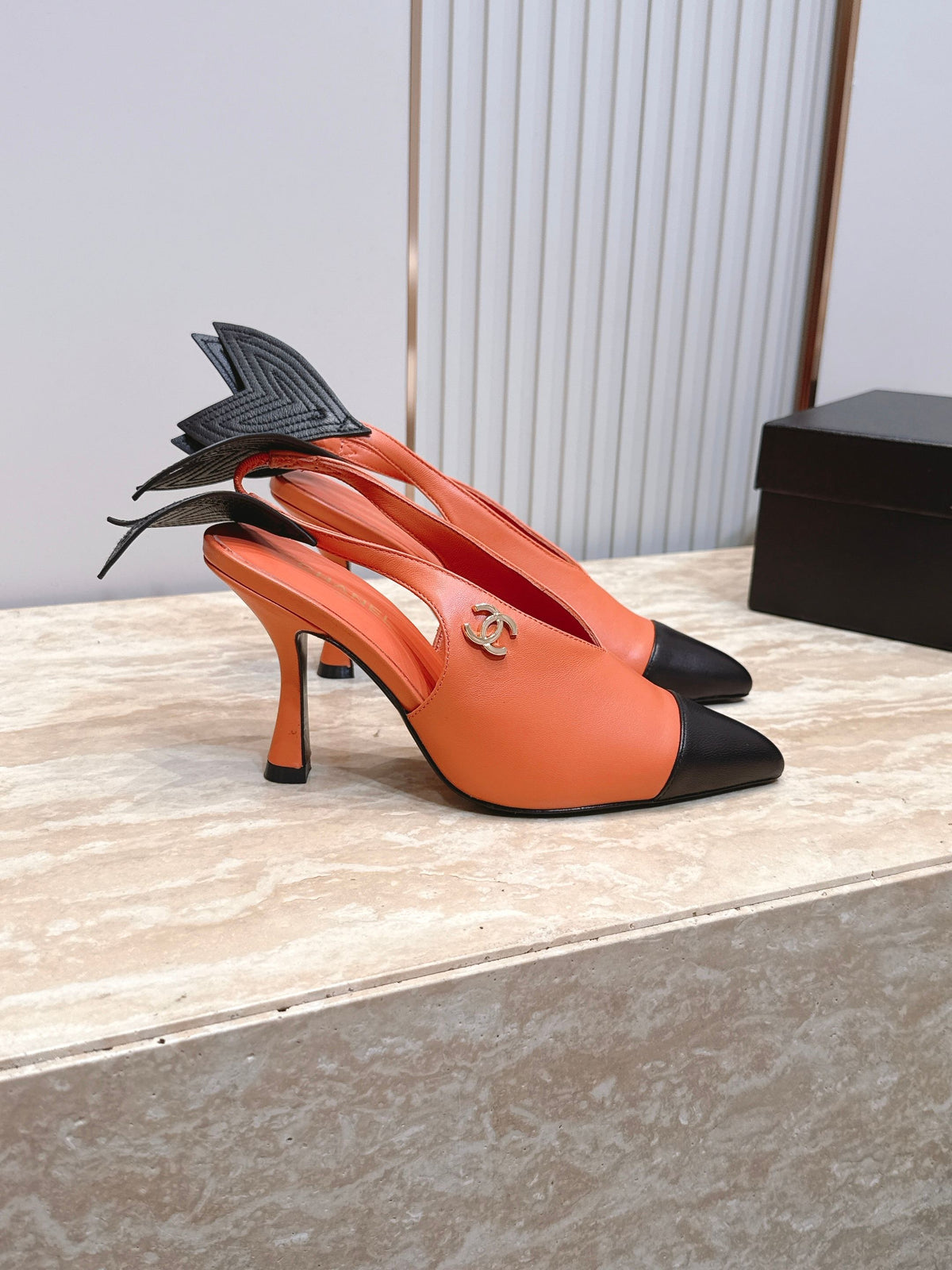 CC Métiers d'art 2026 Slingbacks 9.5cm Coral Orange Lambskin 898978
