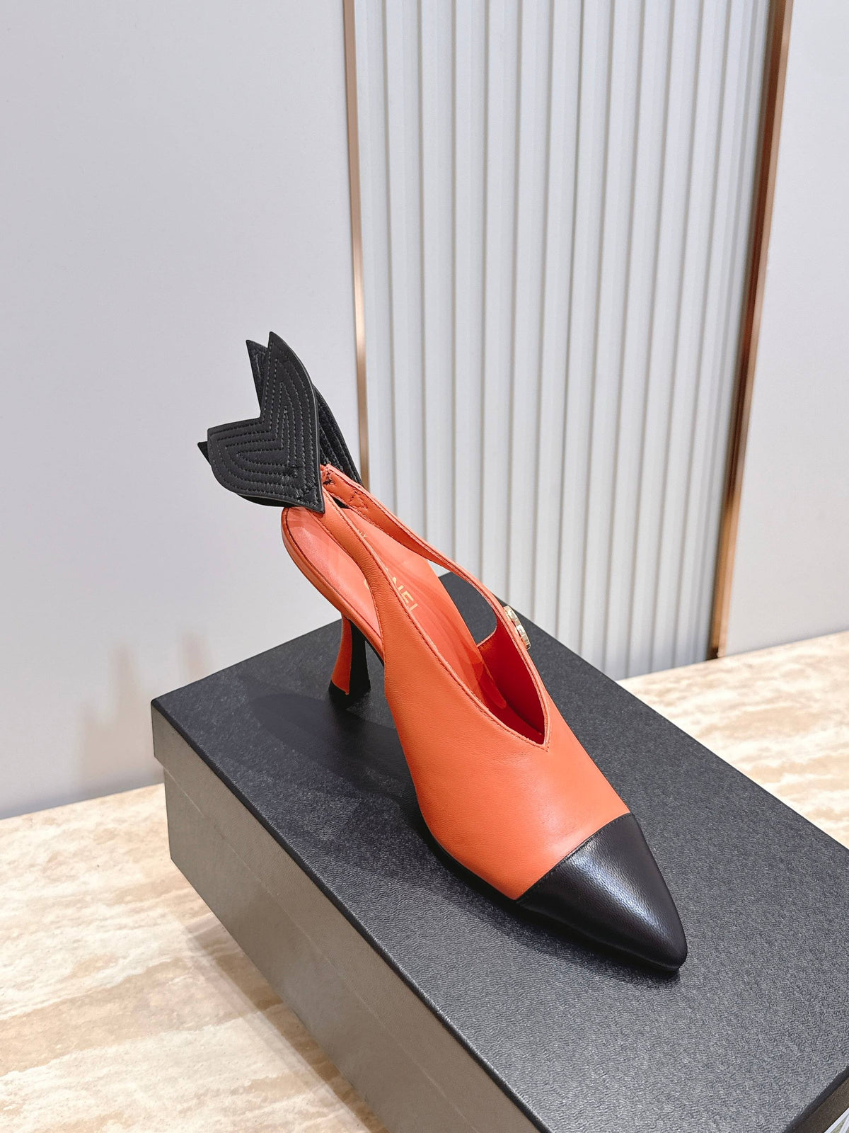 CC Métiers d'art 2026 Slingbacks 9.5cm Coral Orange Lambskin 898978