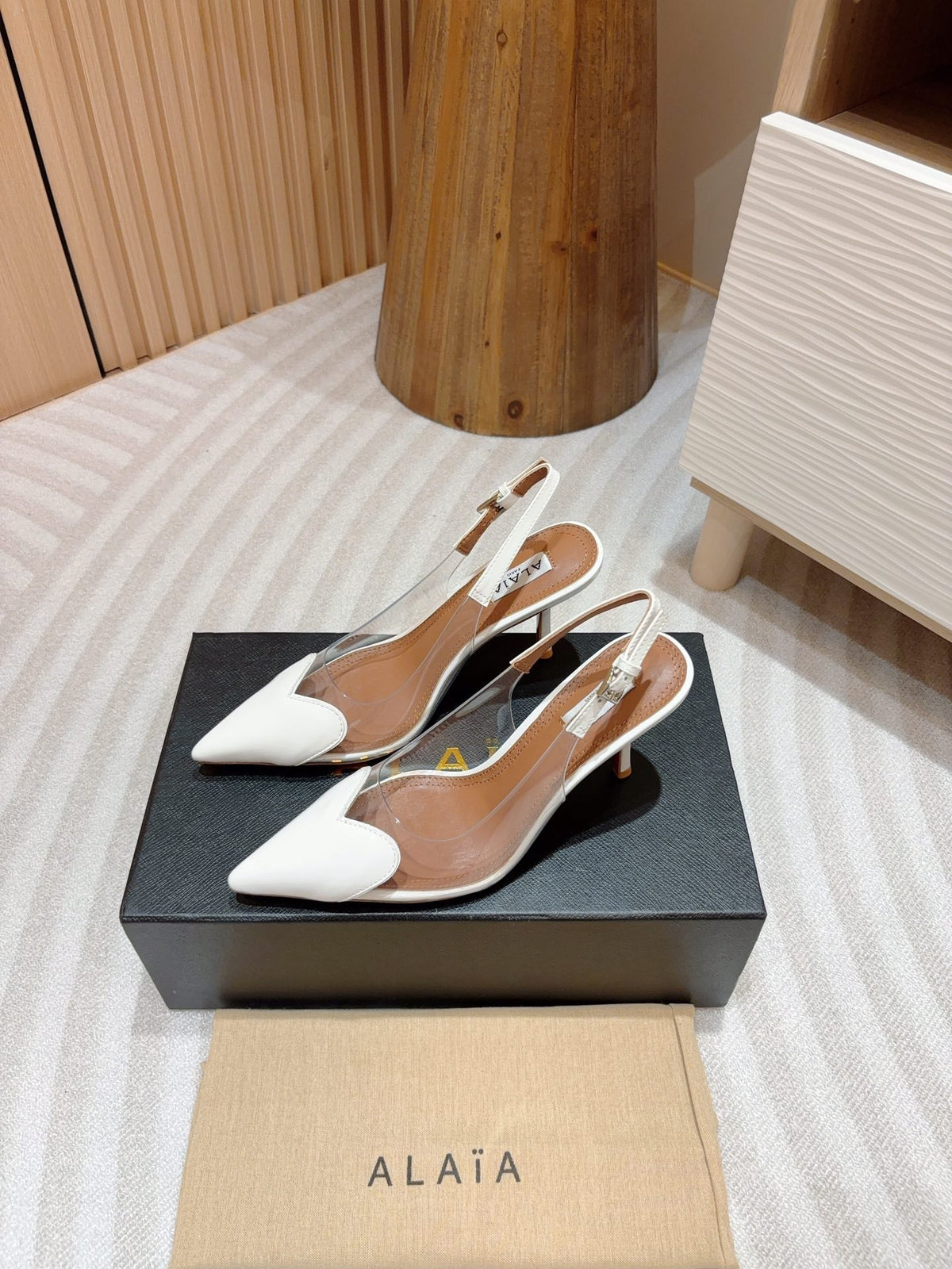 alaia slingbacks 95 optic white heart lambskin