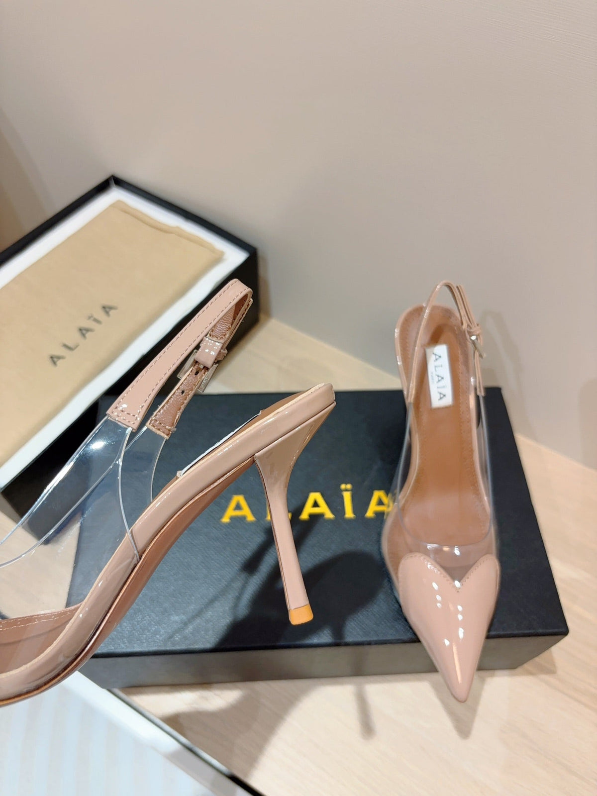 alaia slingbacks 95 optic pink heart lambskin