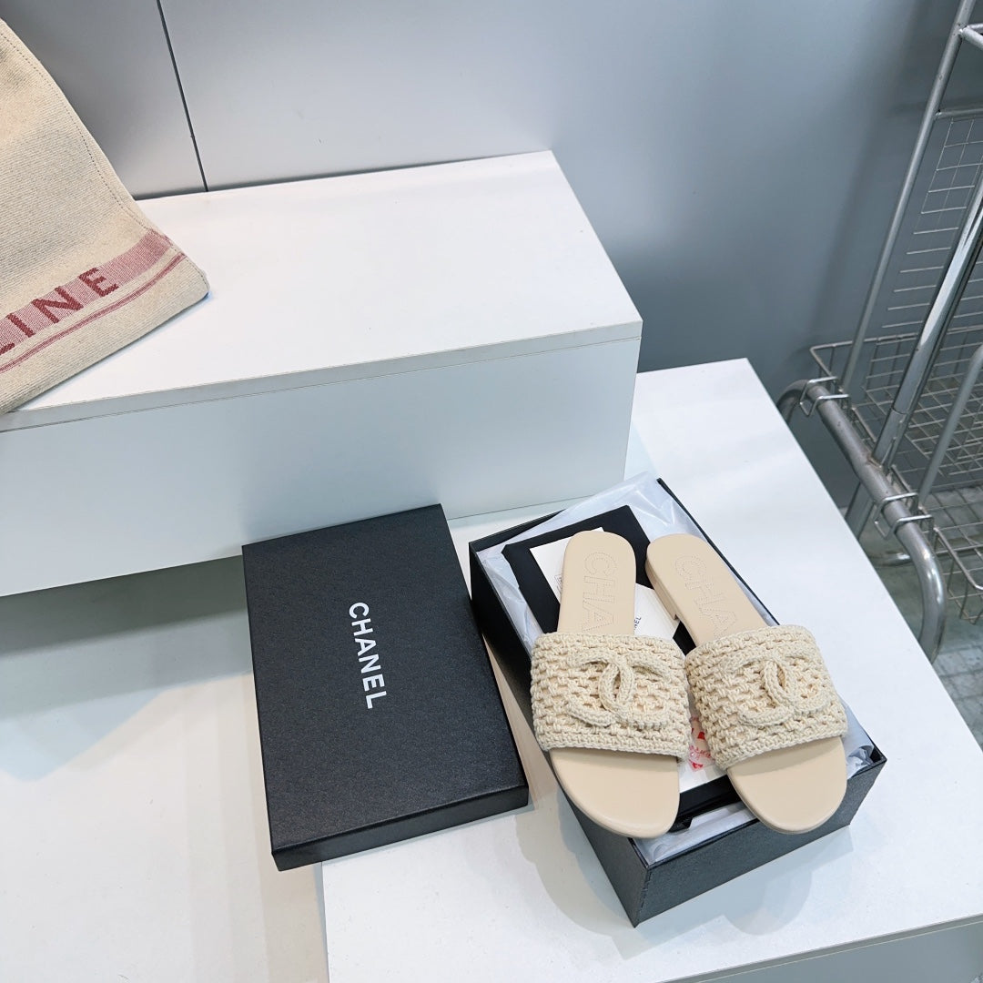 CC Flat Sandals Beige Knitted Sheepskin 628643