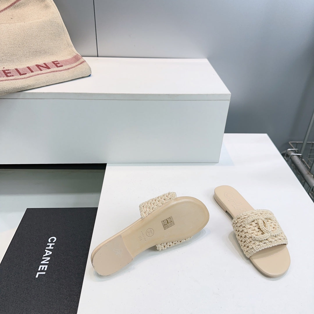 CC Flat Sandals Beige Knitted Sheepskin 628643