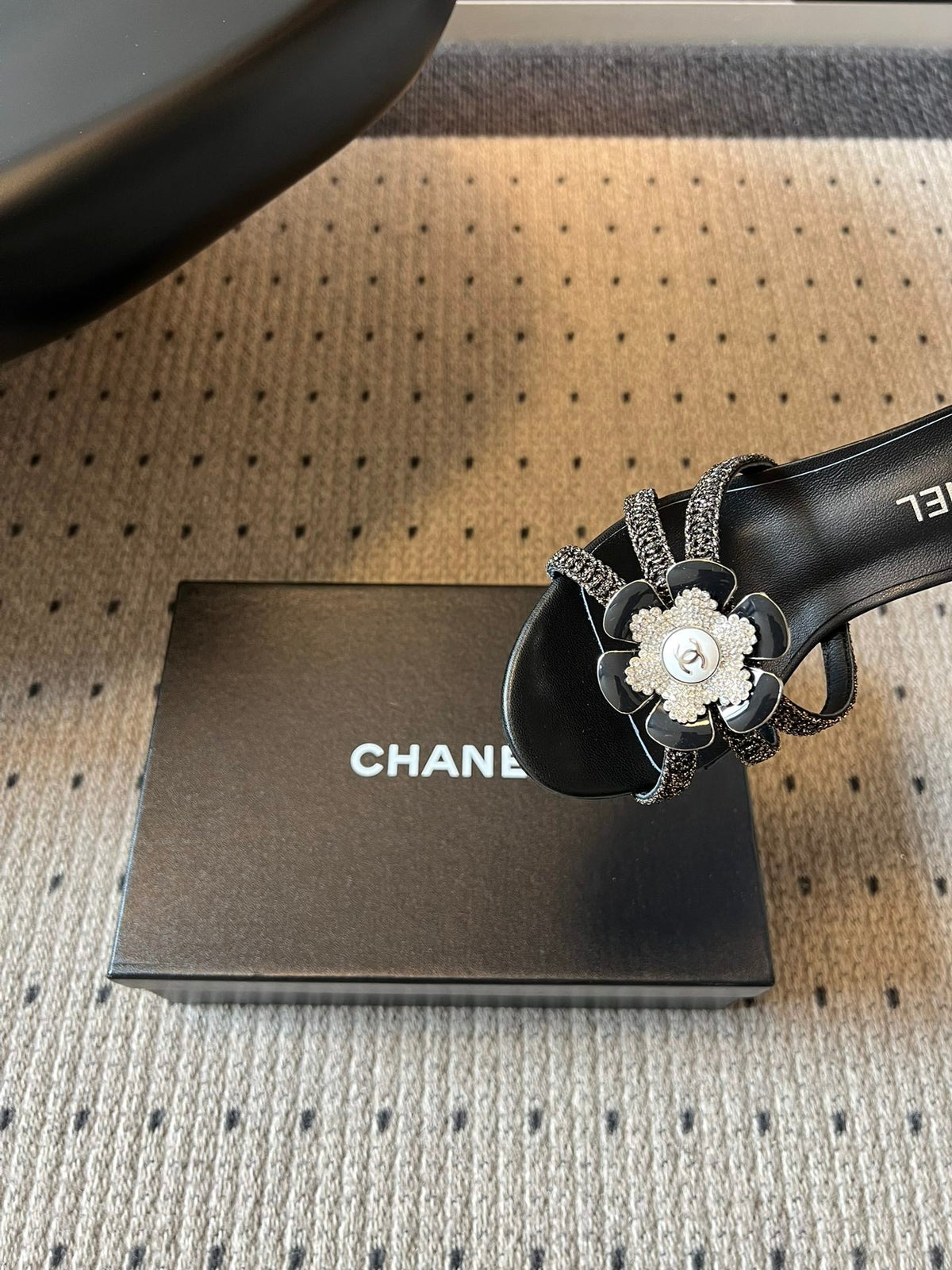 CC 2026s Pearl Camellia Sandals 7cm Black Cowhide 719455