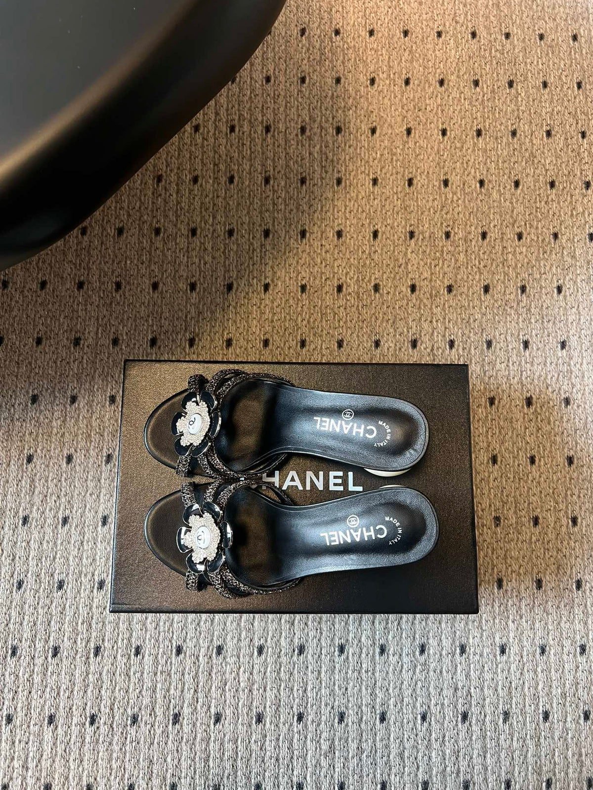 CC 2026s Pearl Camellia Sandals 7cm Black Cowhide 719455
