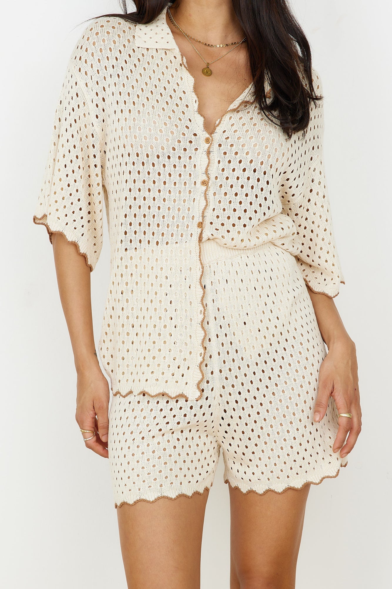 Slow Down Time Shorts Beige