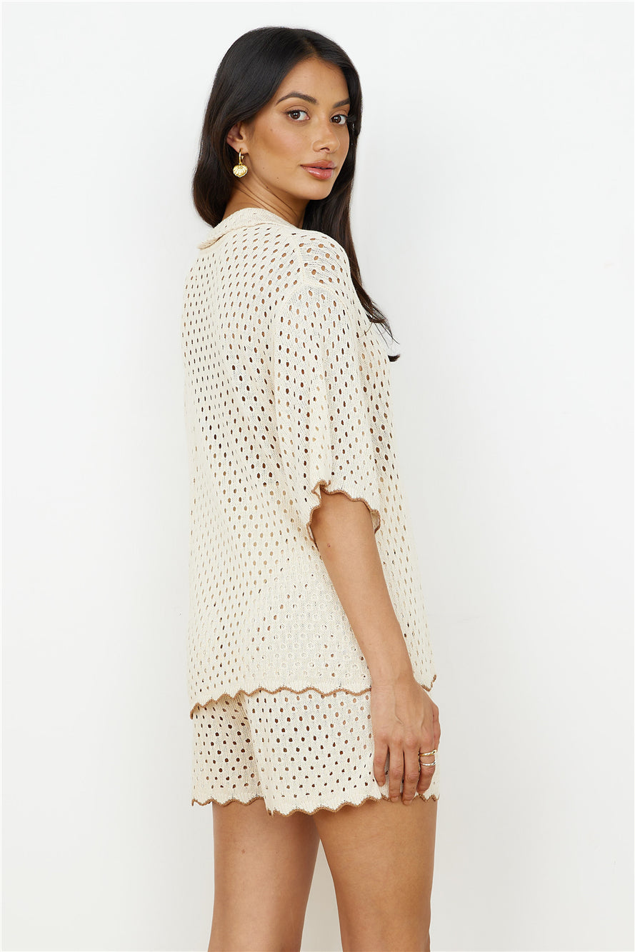Slow Down Time Shorts Beige