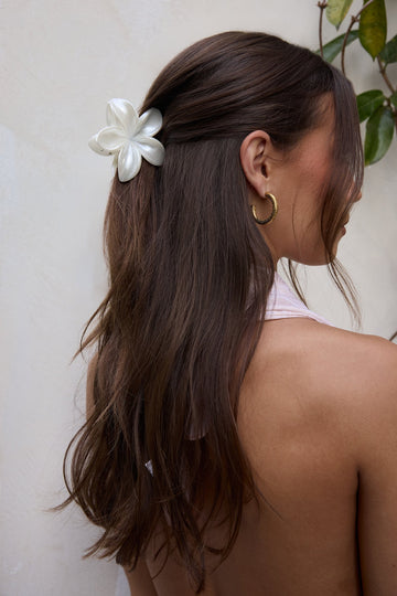 Flower Power Claw Clip Pearl