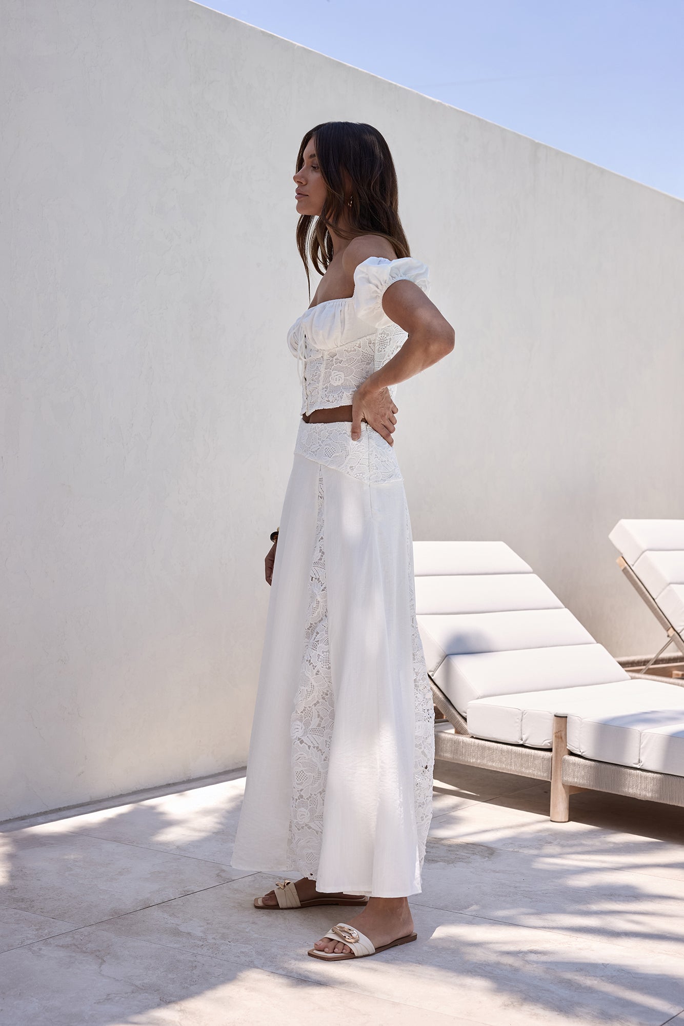 Sandy Shoreline Set White