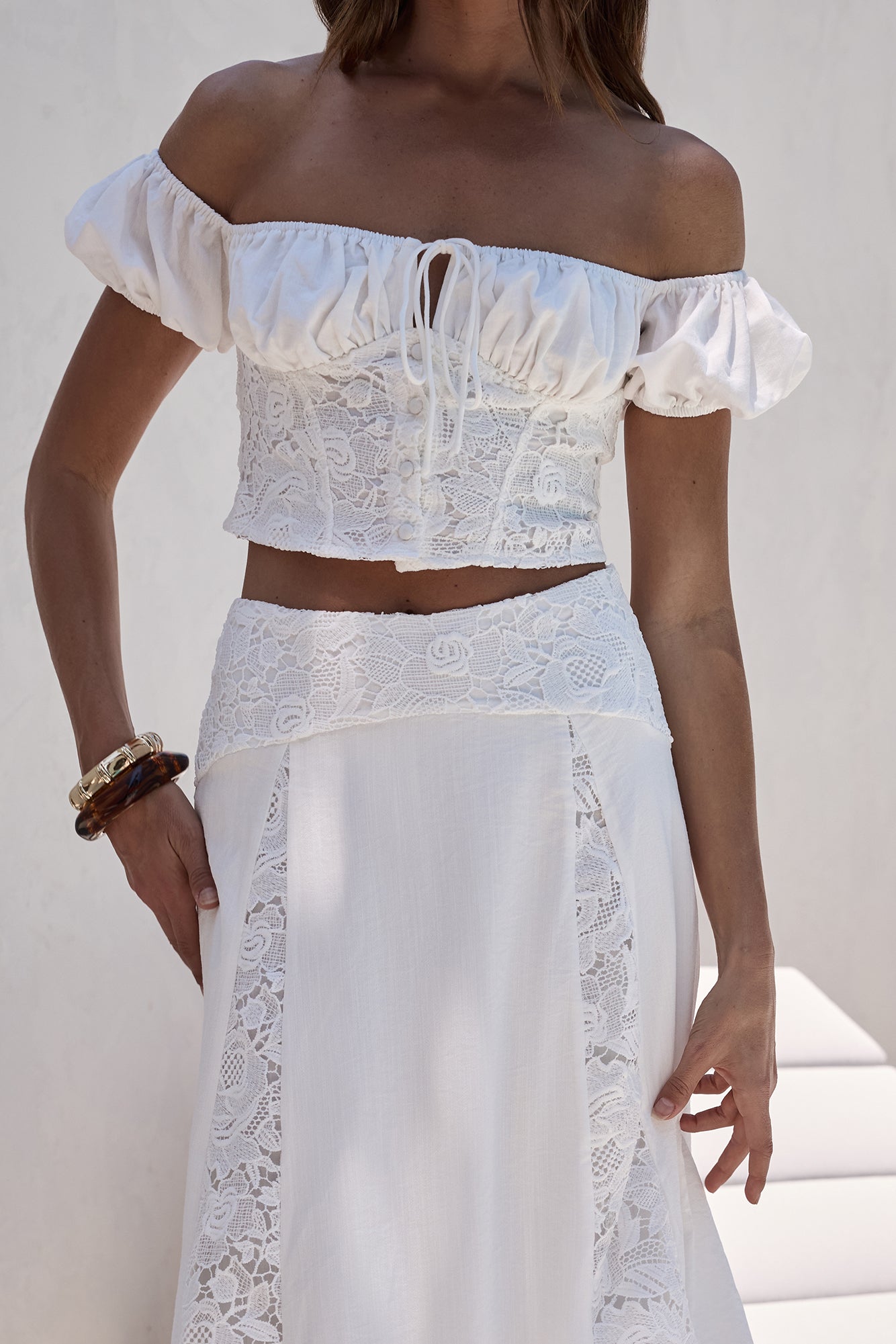 Sandy Shoreline Set White