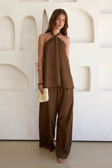 Somewhere In Between Set Brown