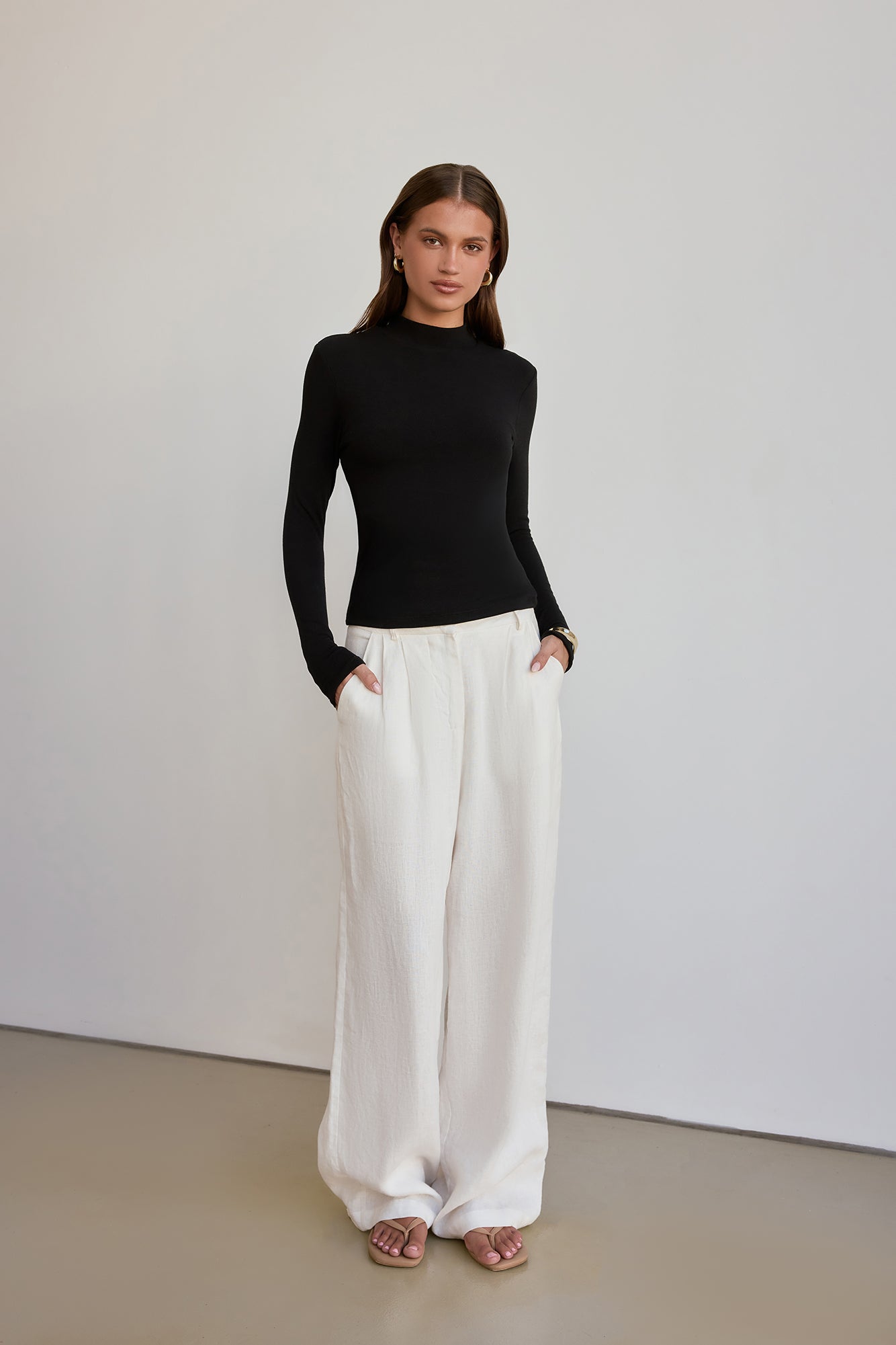 BASE Form Luxe Knit Simple High Neck Long Sleeve Top Black