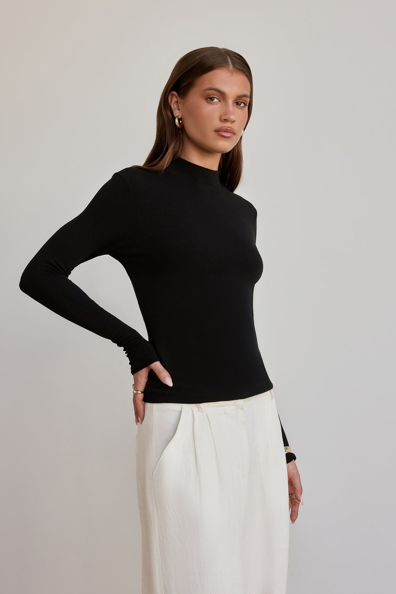 BASE Form Luxe Knit Simple High Neck Long Sleeve Top Black