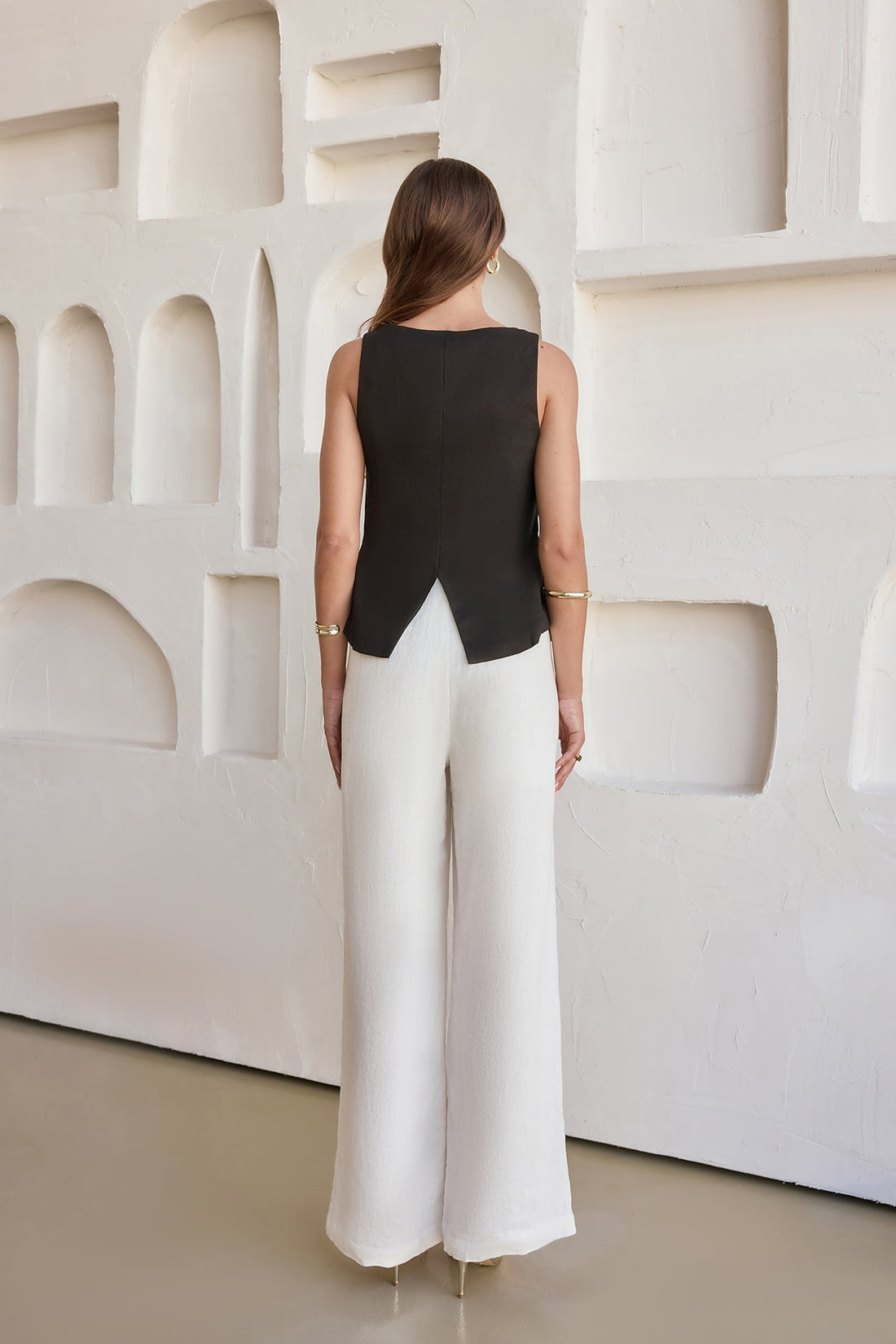 Sunset Drinks Linen Vest Top Black