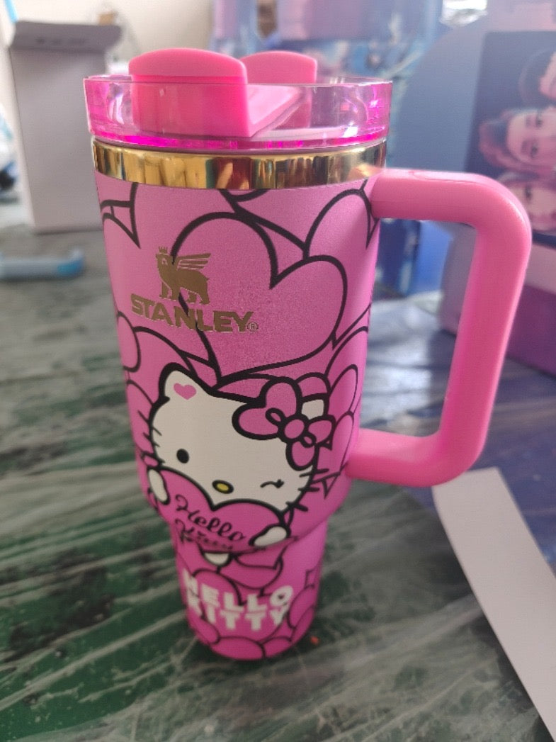 Hello Kitty- 40oz