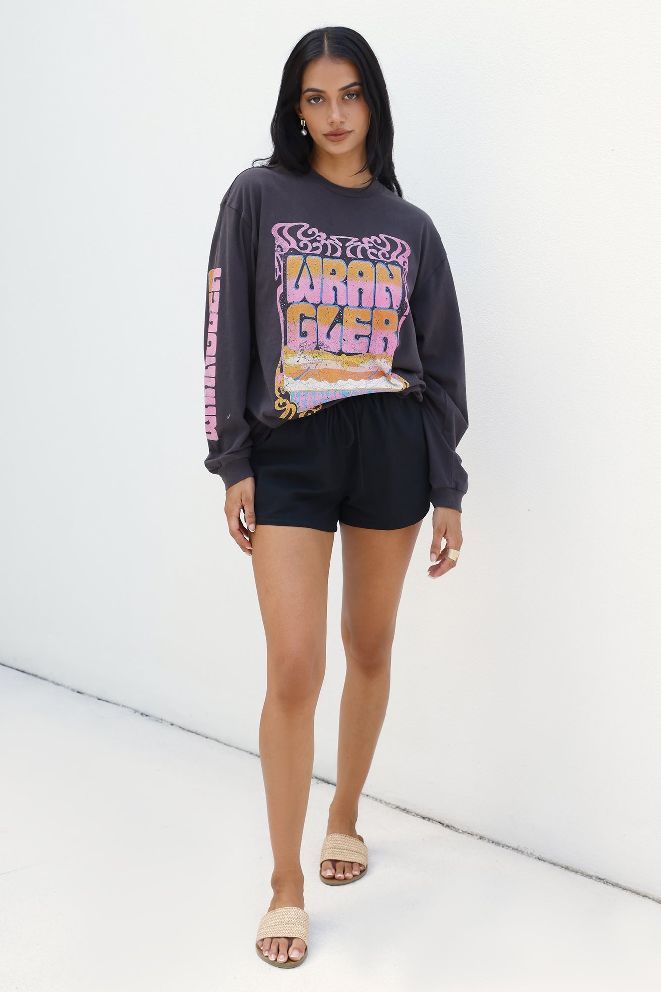 The Stacked L/S Tee Worn Black