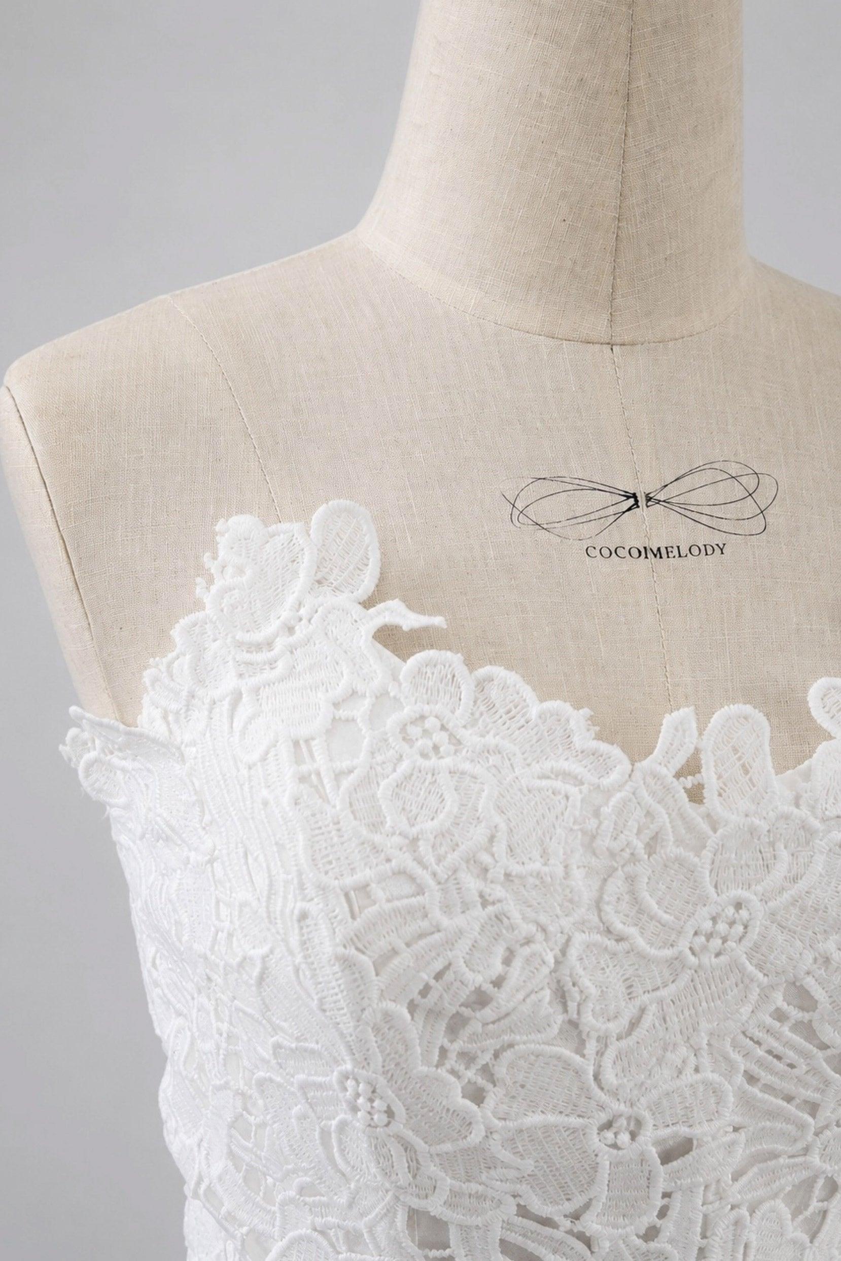 A-Line Sweep-Brush Train Lace Wedding Dress 828423890551