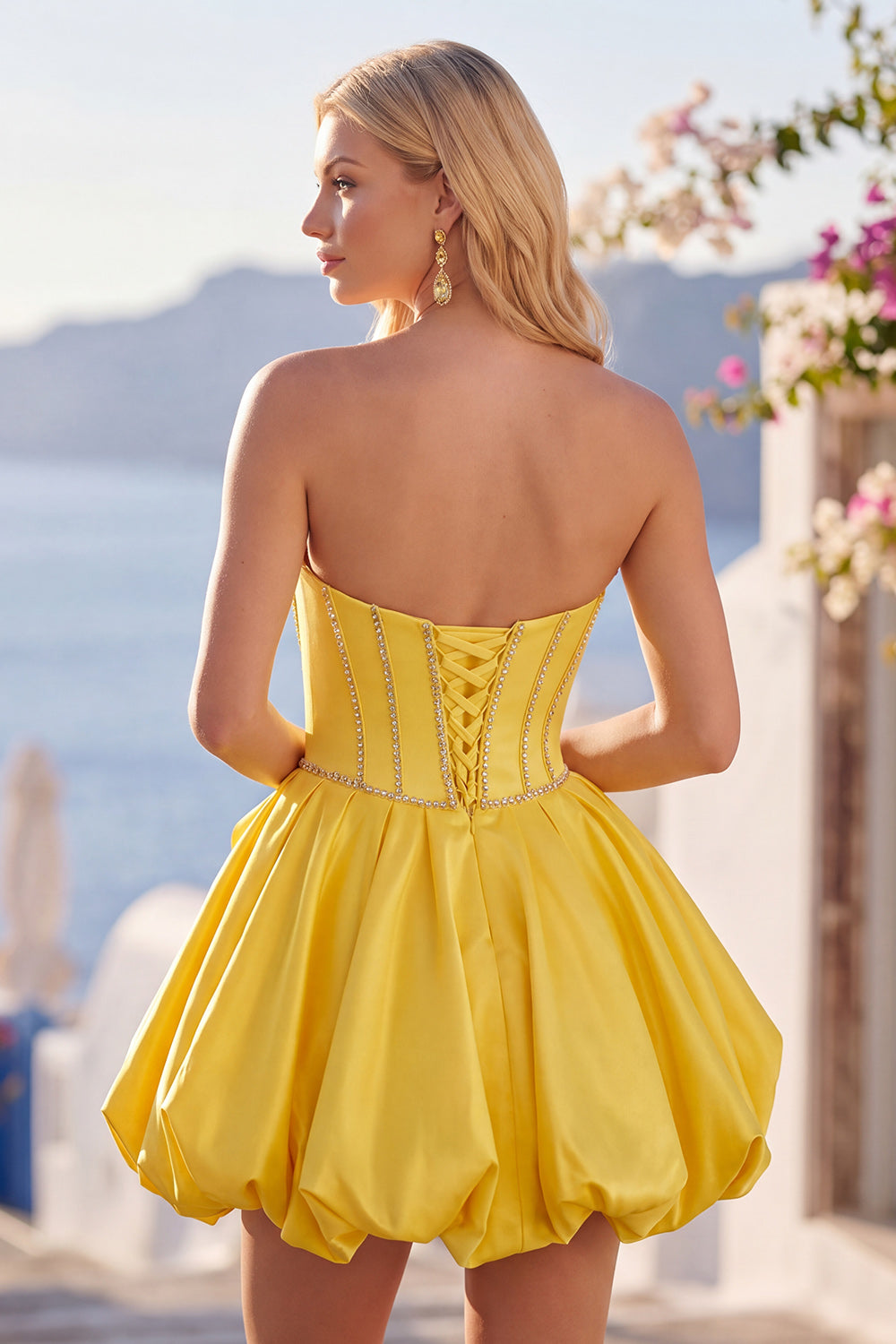 Sparkly Pink Corset Satin Short Sweetheart Homecoming Dress with Rhinestones