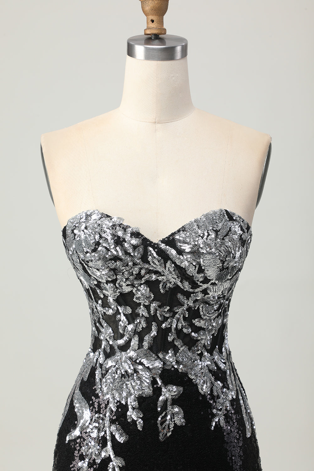 Sparkly Black Silver Sweetheart Tight Short Homecoming Dress with Sequins