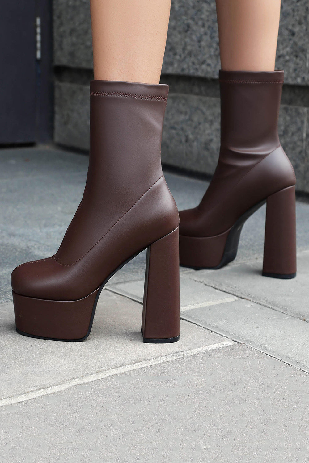 White Go Go Round Toe Chunky Platform Heeled Ankle Boots