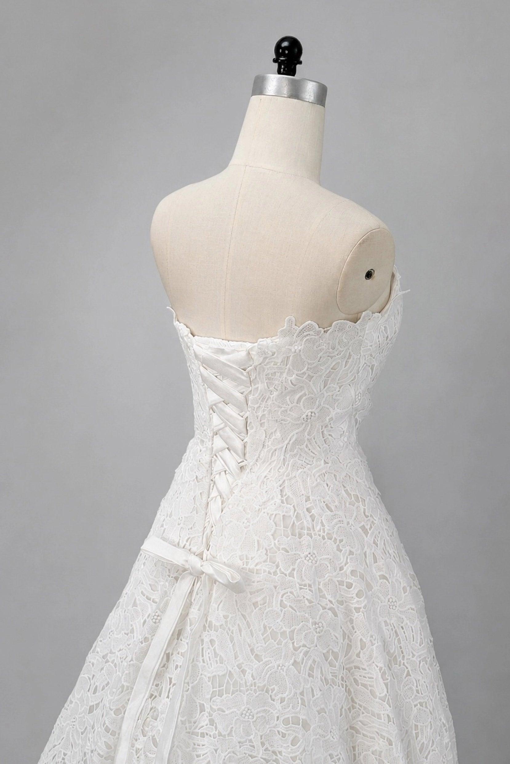 A-Line Sweep-Brush Train Lace Wedding Dress 828423890551
