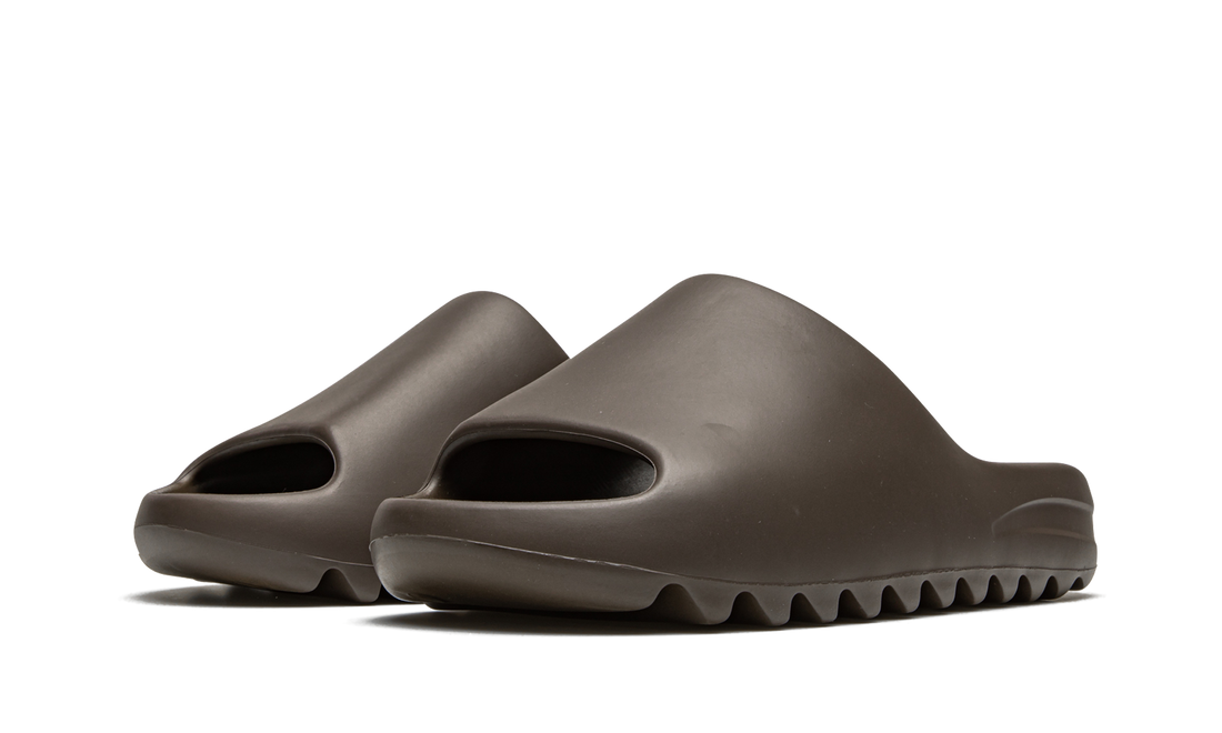 Yeezy Slide Soot 2021 GX6141