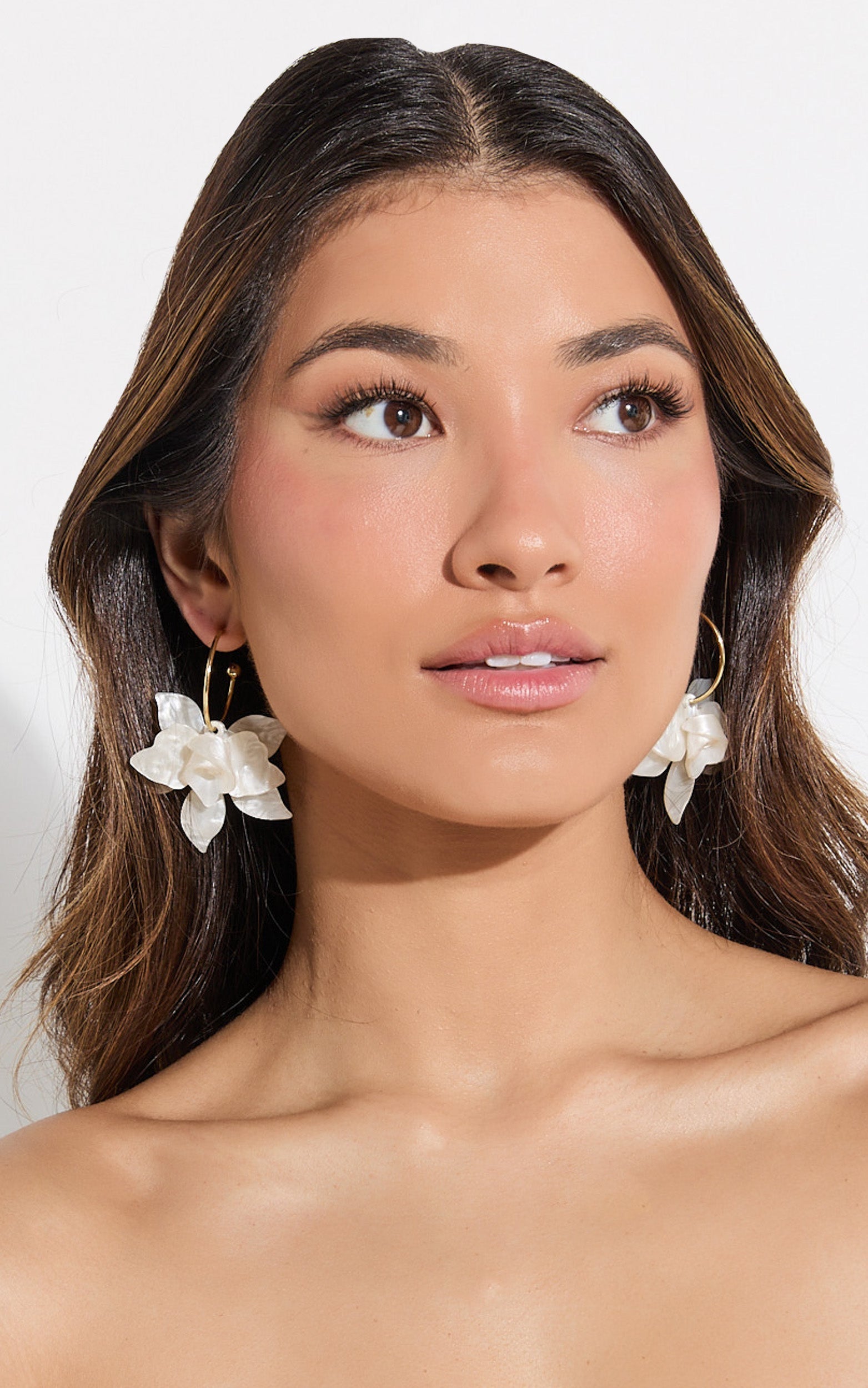 Alessandra Earrings - Pearl Flower Hoop Earrings in Shell