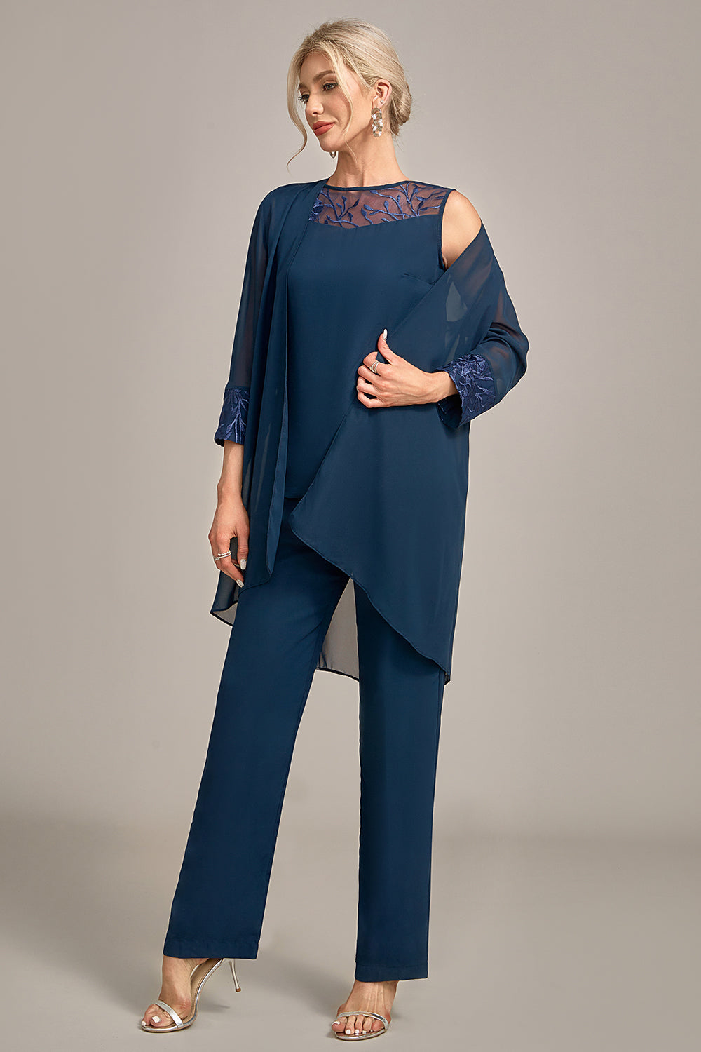 Plus Size Navy Long Sleeves 3 Pieces Mother of the Bride Pant Suits