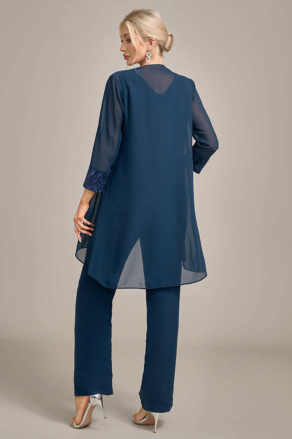 Plus Size Navy Long Sleeves 3 Pieces Mother of the Bride Pant Suits