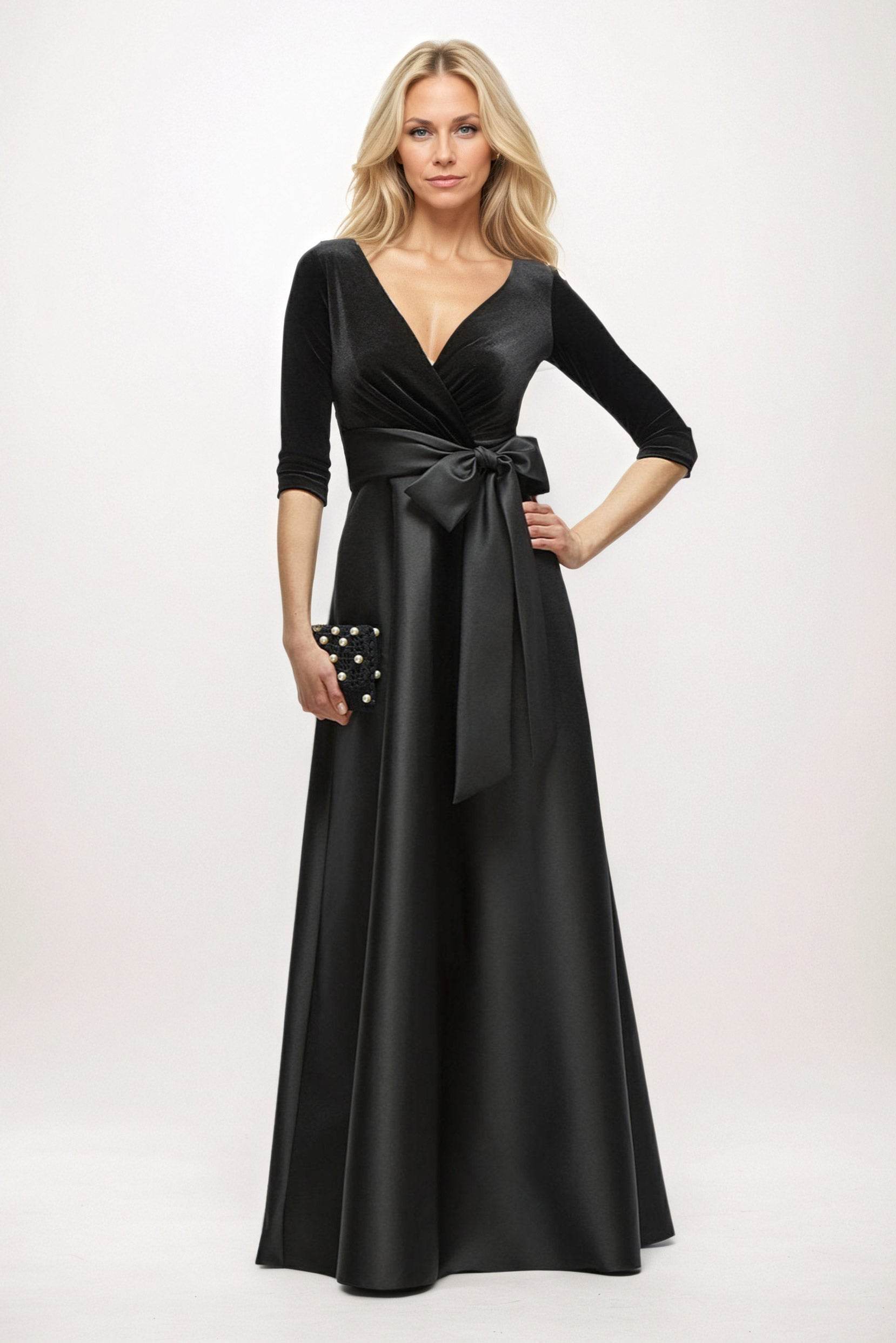 A-Line Maxi Velvet Satin Mother of the Bride Dresses CM0409