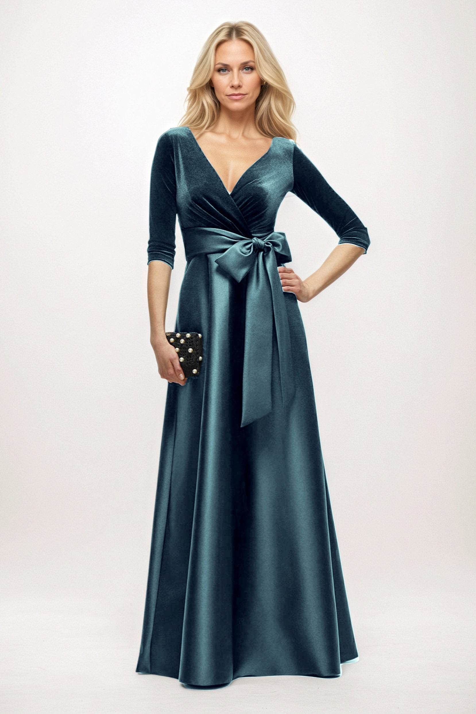 A-Line Maxi Velvet Satin Mother of the Bride Dresses CM0409