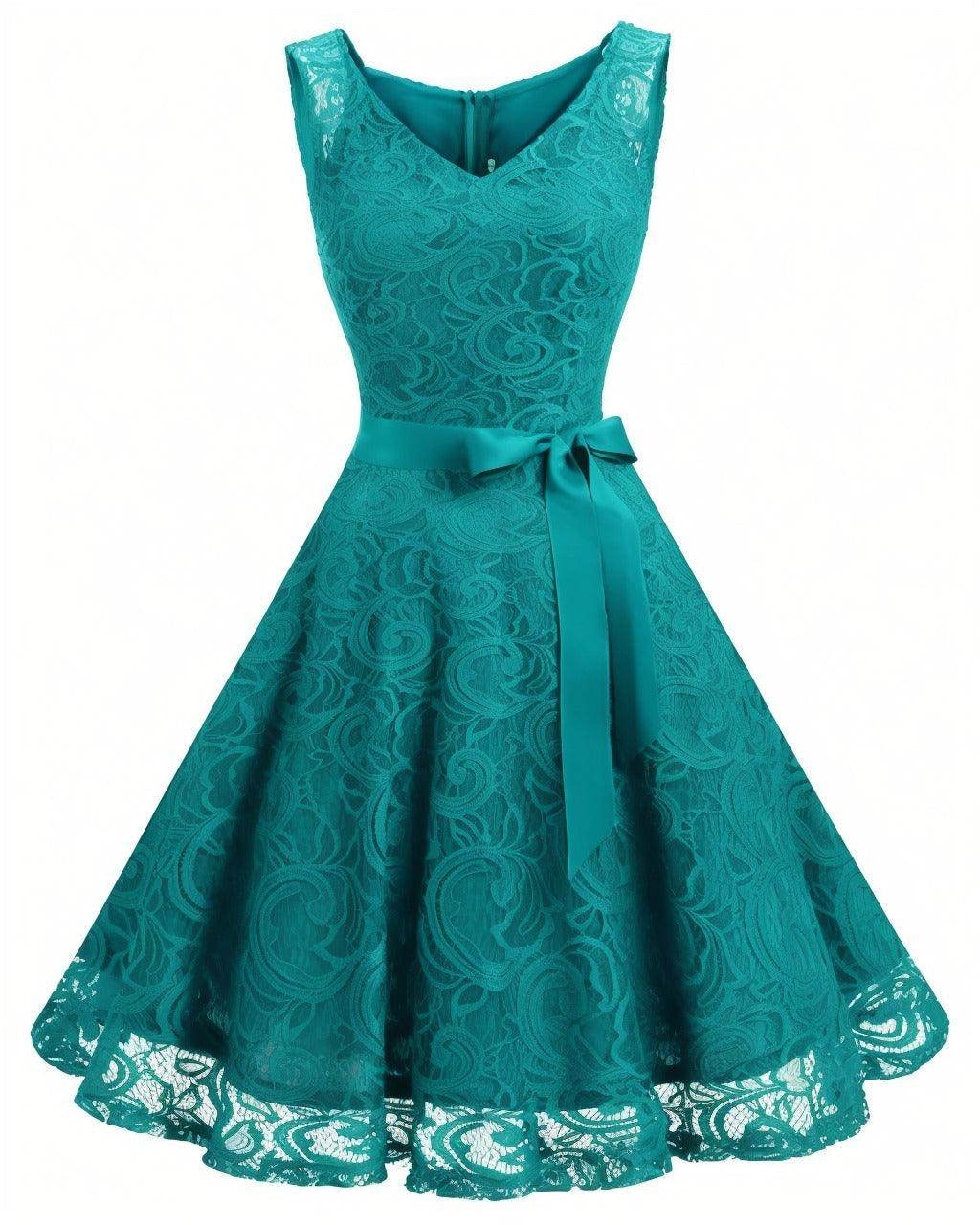A-Line Knee Length Silk-Like Graduation Dresses CS0542